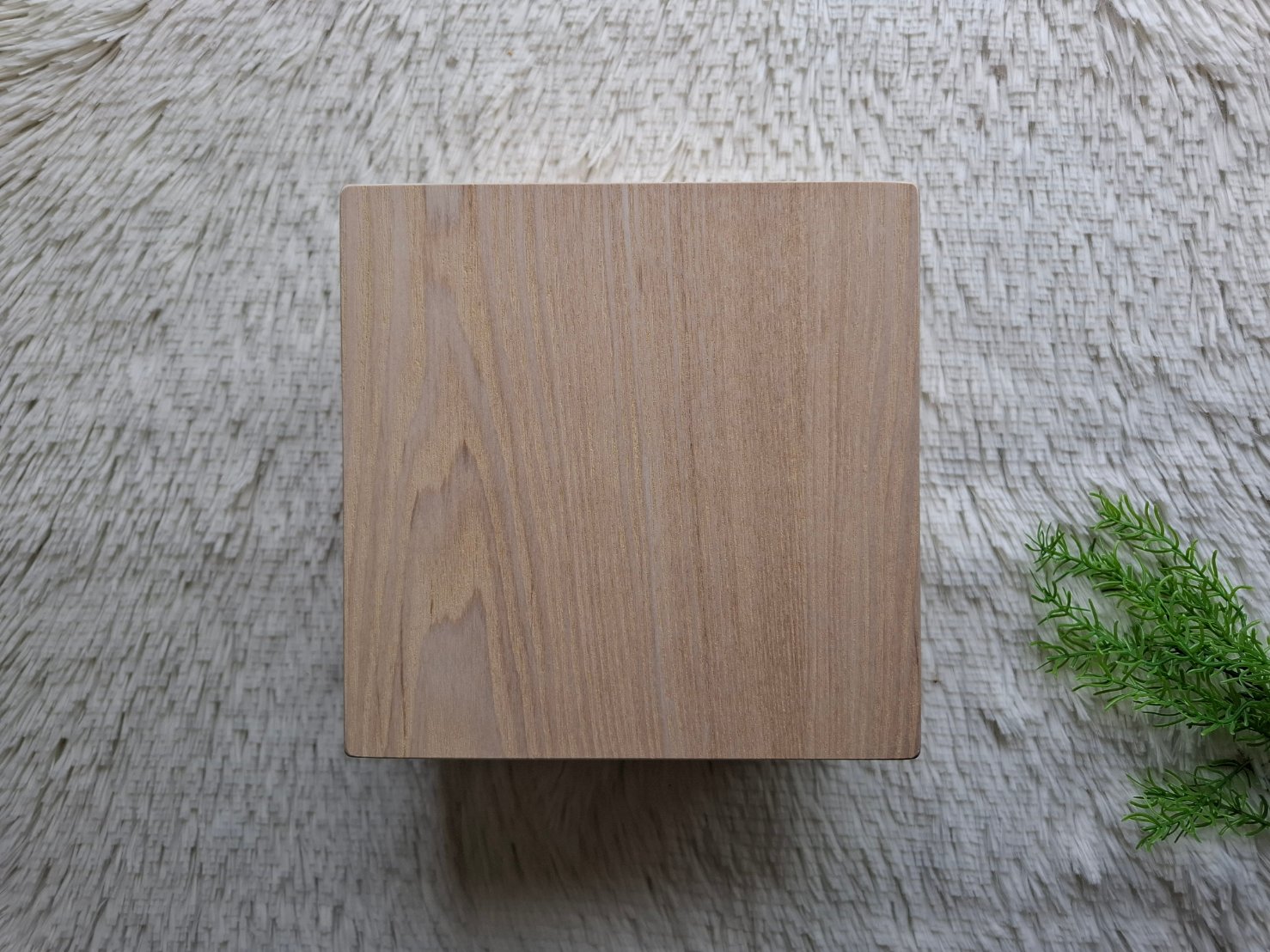 กล่องไม้สนฝาครอบ