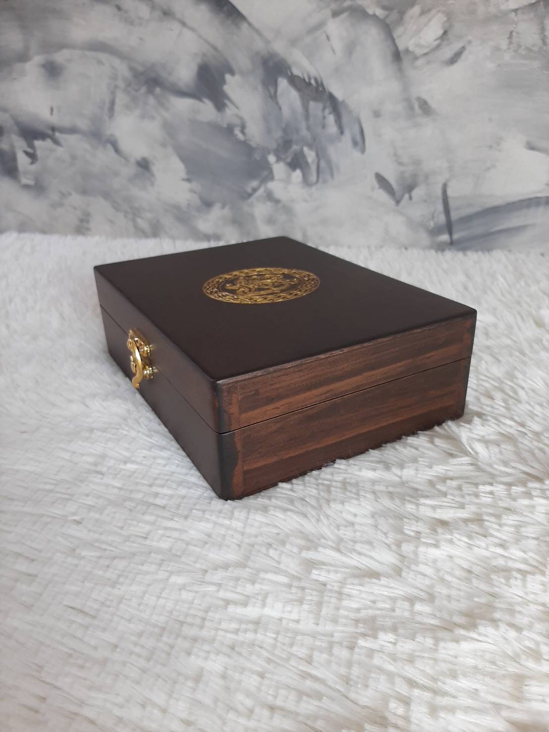 กล่องไม้ฝาล็อคสีวอลนัท