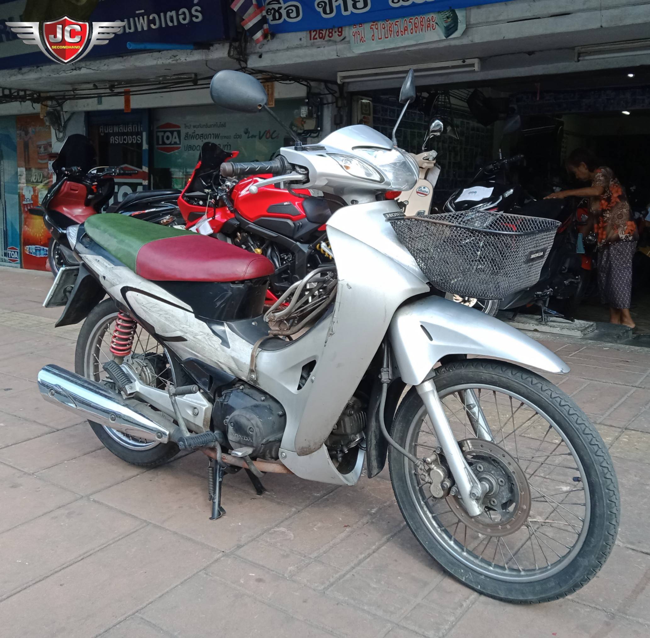 รถบ้านมือเดียวในตำนาน" Honda Wave 125R "สตาร์ทมือ" จดทะเบียนปี 48 สภาพโคตรเดิม เครื่องเงียบ สตาร์ทติดง่ายเบานิ่ง วิ่งนิ่มสวนสภาพมาก