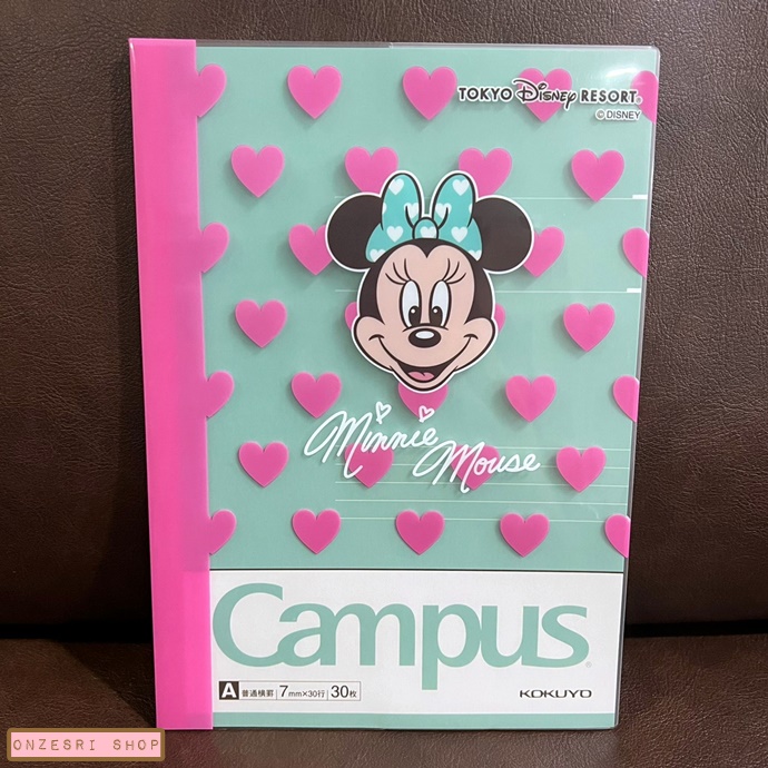 สมุดโน้ต Campus x Tokyo Disney Resort ลาย Minnie สีเขียวมินต์ มีปกพลาสติกลายมินนี่ด้านนอกเป็นลายหัวใจสีชมพูน่ารัก ขนาดสมุด 17.9 x 25.2 ซม. (B5) 30 แผ่น ด้านในมีเส้นบรรทัด