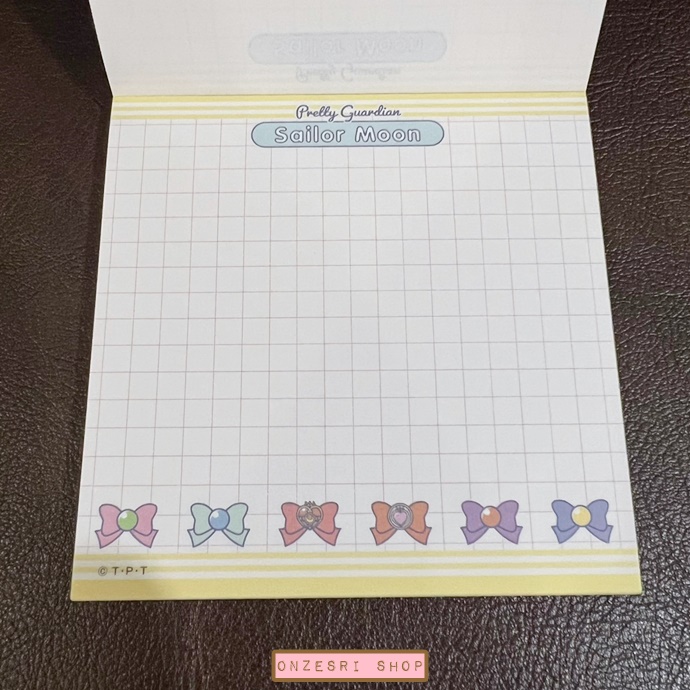 สมุดฉีก Sailor Moon Block Memo ขนาด 9.5 x 9.5 x 1 ซม. มี 4 ลาย รวม 100 แผ่น