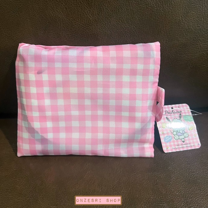 กระเป๋า Pochacco Eco Bag พับได้ สีชมพู ขนาด 42 x 48 ซม. / ตอนพับ 14 x 16.5 ซม.
