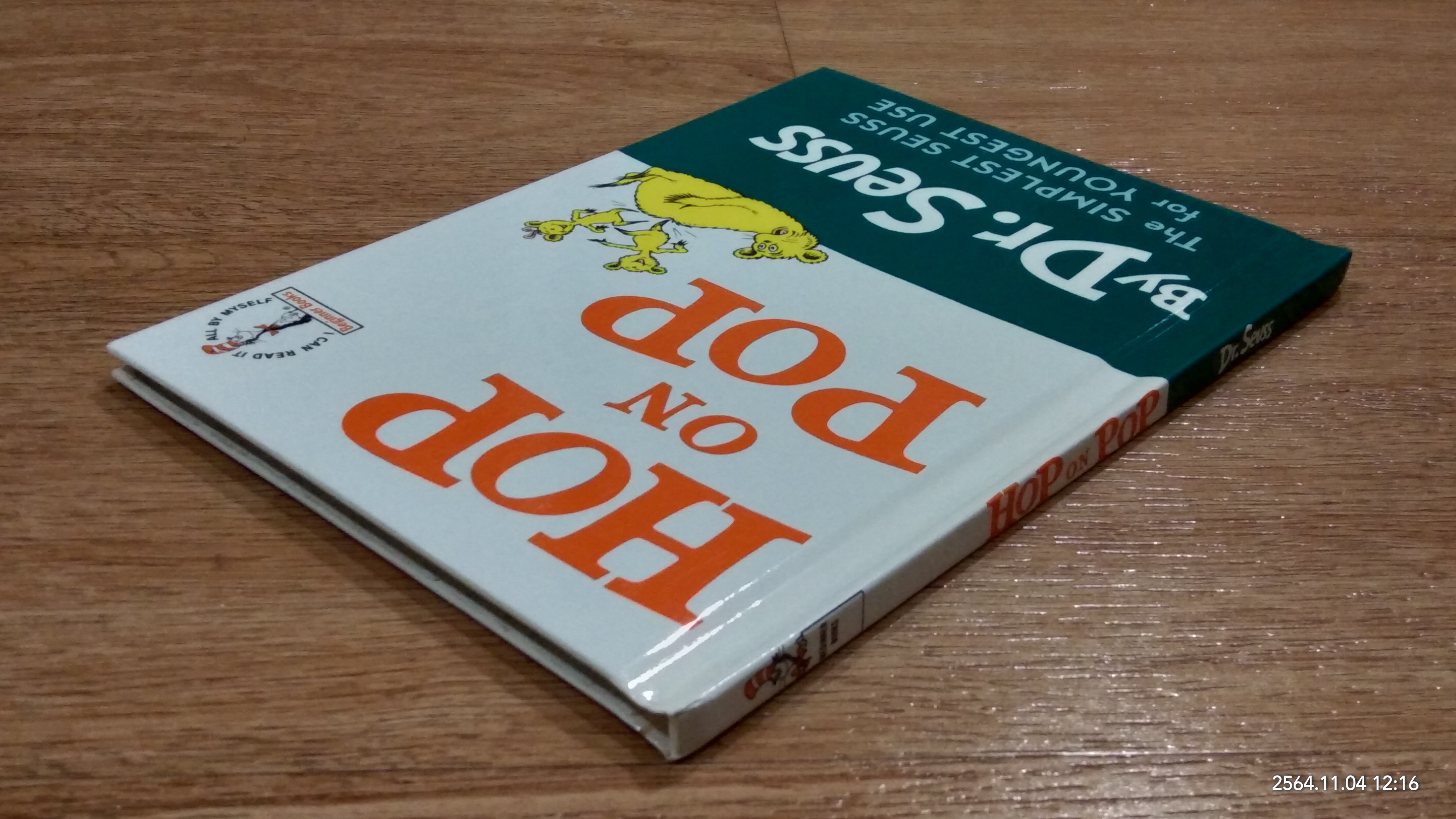 HOP ON POP / Dr.Seuss