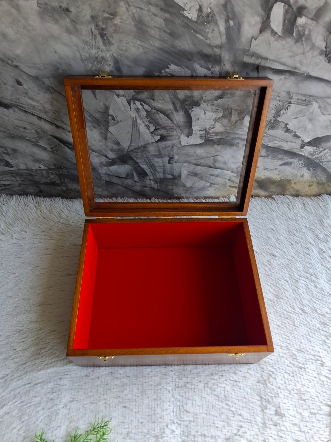 กล่องไม้ฝากระจก