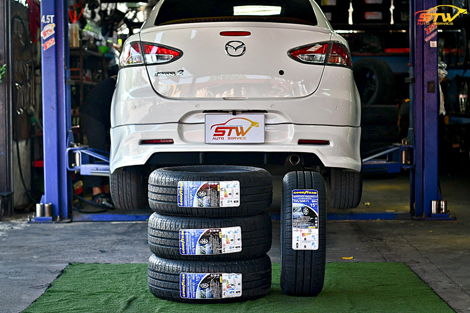 ยาง GOODYEAR Assurance Duraplus2 195/60R15 88V ติดตั้งใส่ MAZDA 2