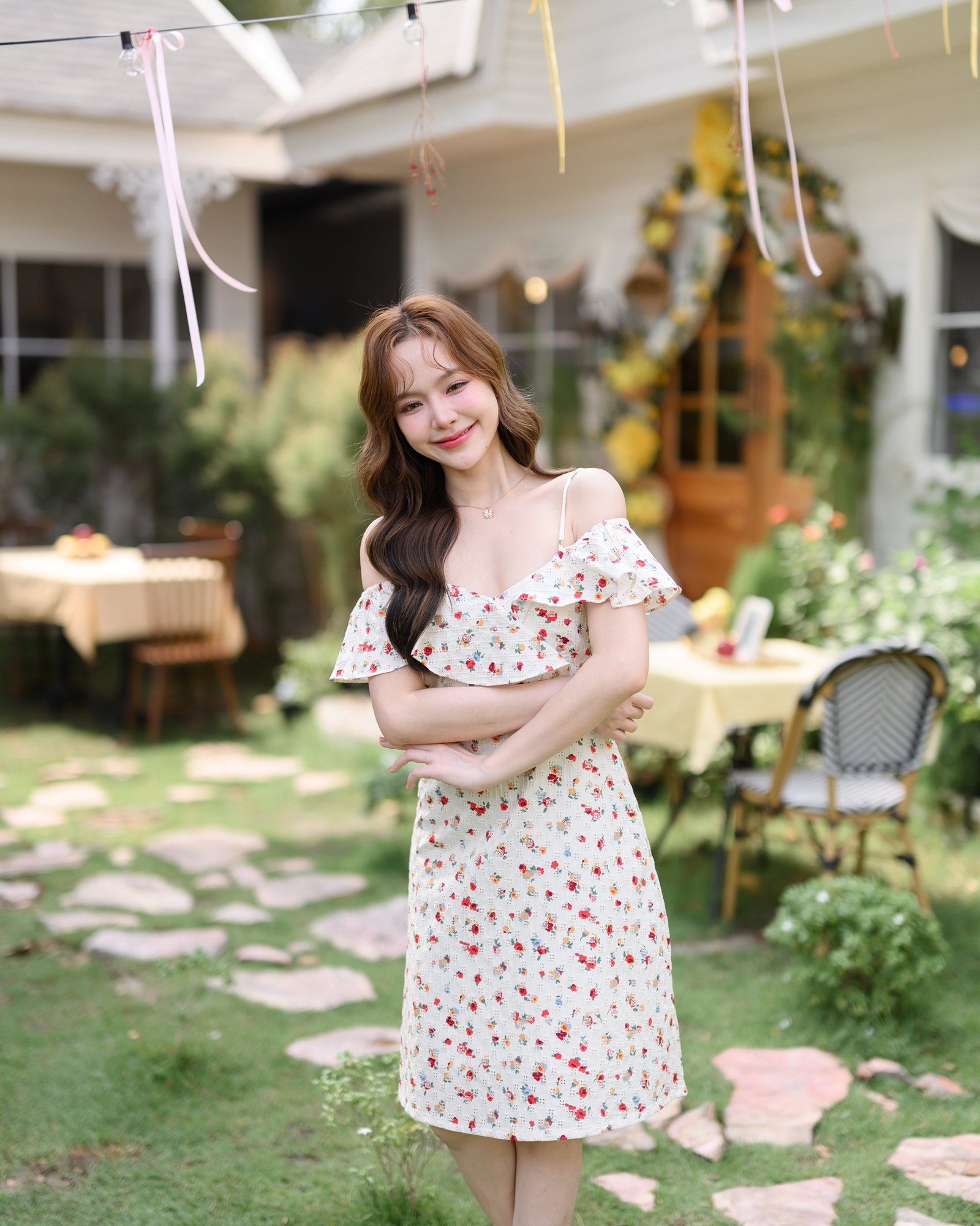 Hanano Yume Off-shoulder Dress