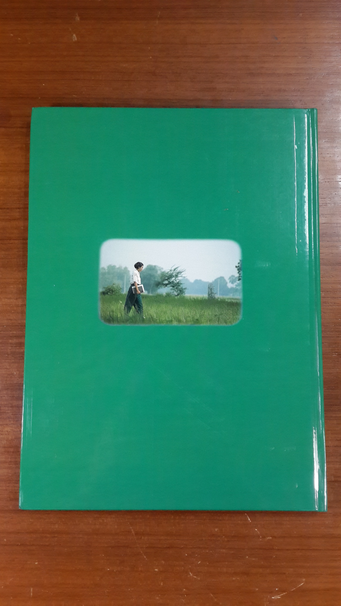ประมวลภาพพระราชกรณียกิจสมเด็จพระเทพรัตนราชสุดาฯ สยามบรมราชกุมารี (ปกแข็ง-พร้อมกล่องอ่อน)