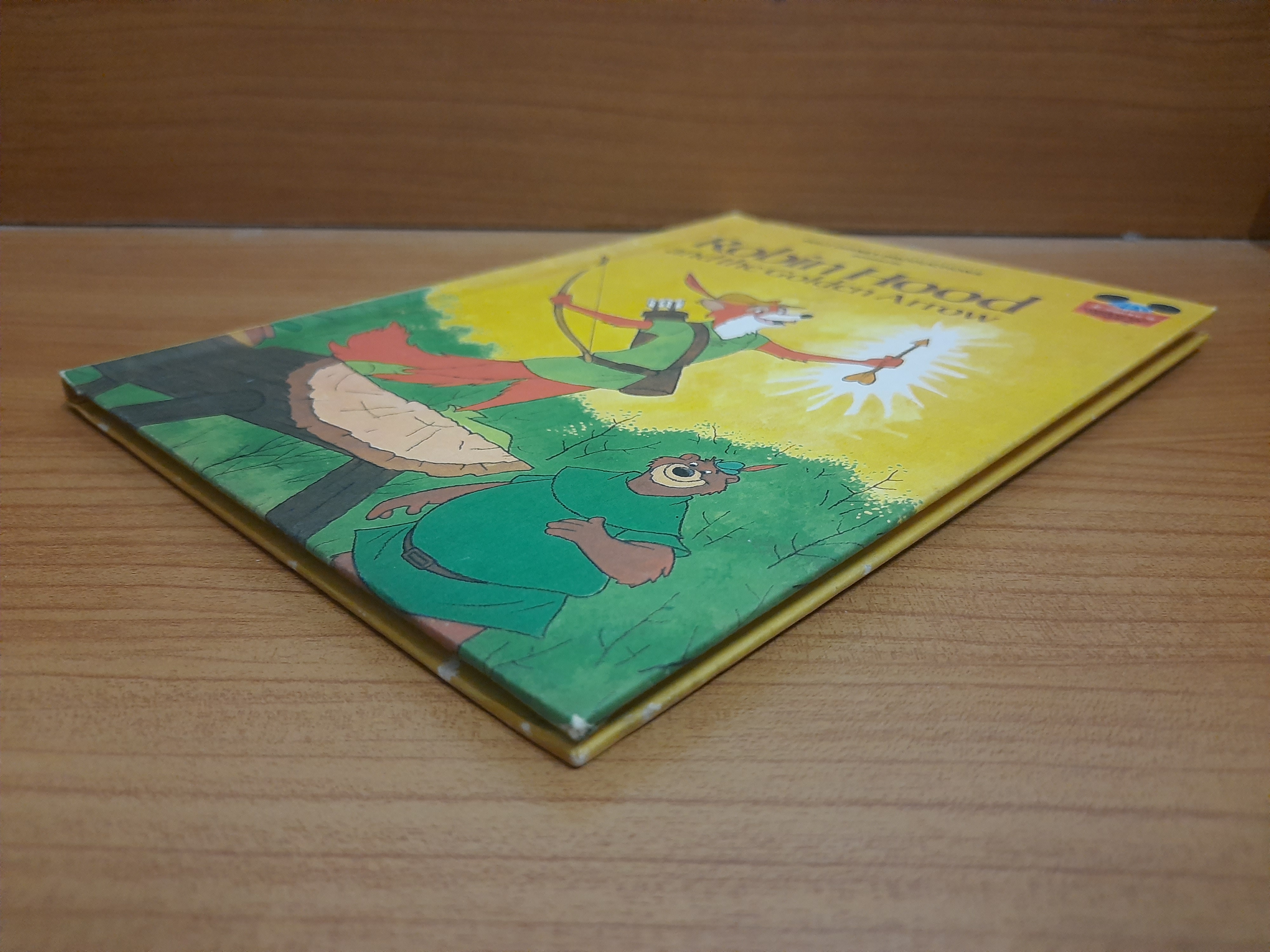WALT DISNEY : Robin Hood and the Golden Arrow