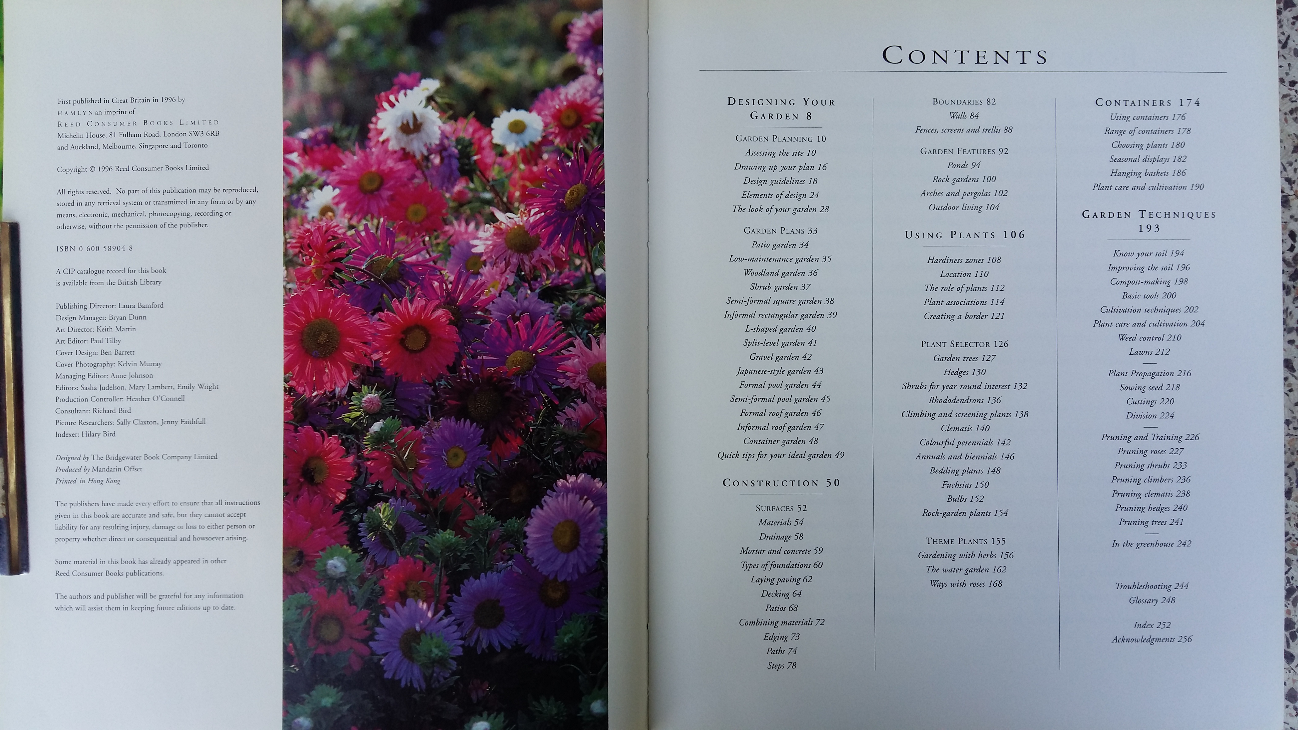 THE HAMLYN / GARDENING BOOK
