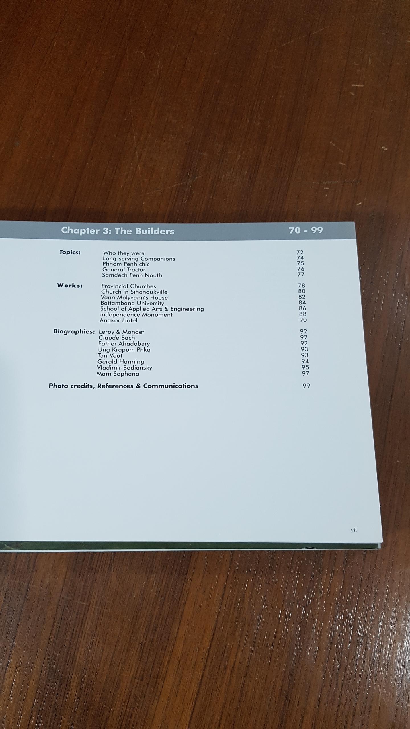 BUILDING CAMBODIA : 'NEW KHMER ARCHITECTURE' 1953 - 1970 / Helen Grant Ross, Darryl Leon Collins
