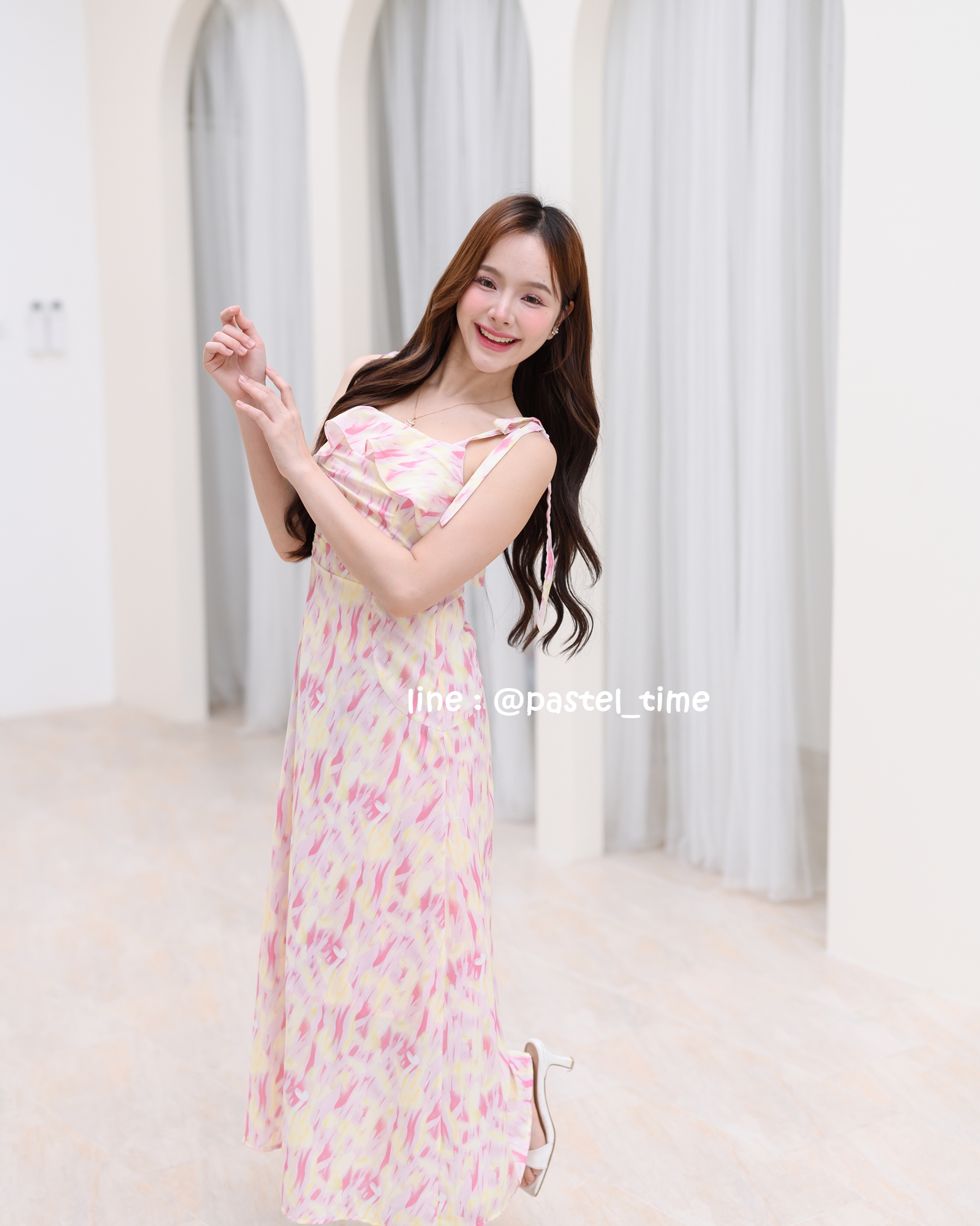 Love in a mist Maxi dress – ลายสีน้ำโทนสีชมพู