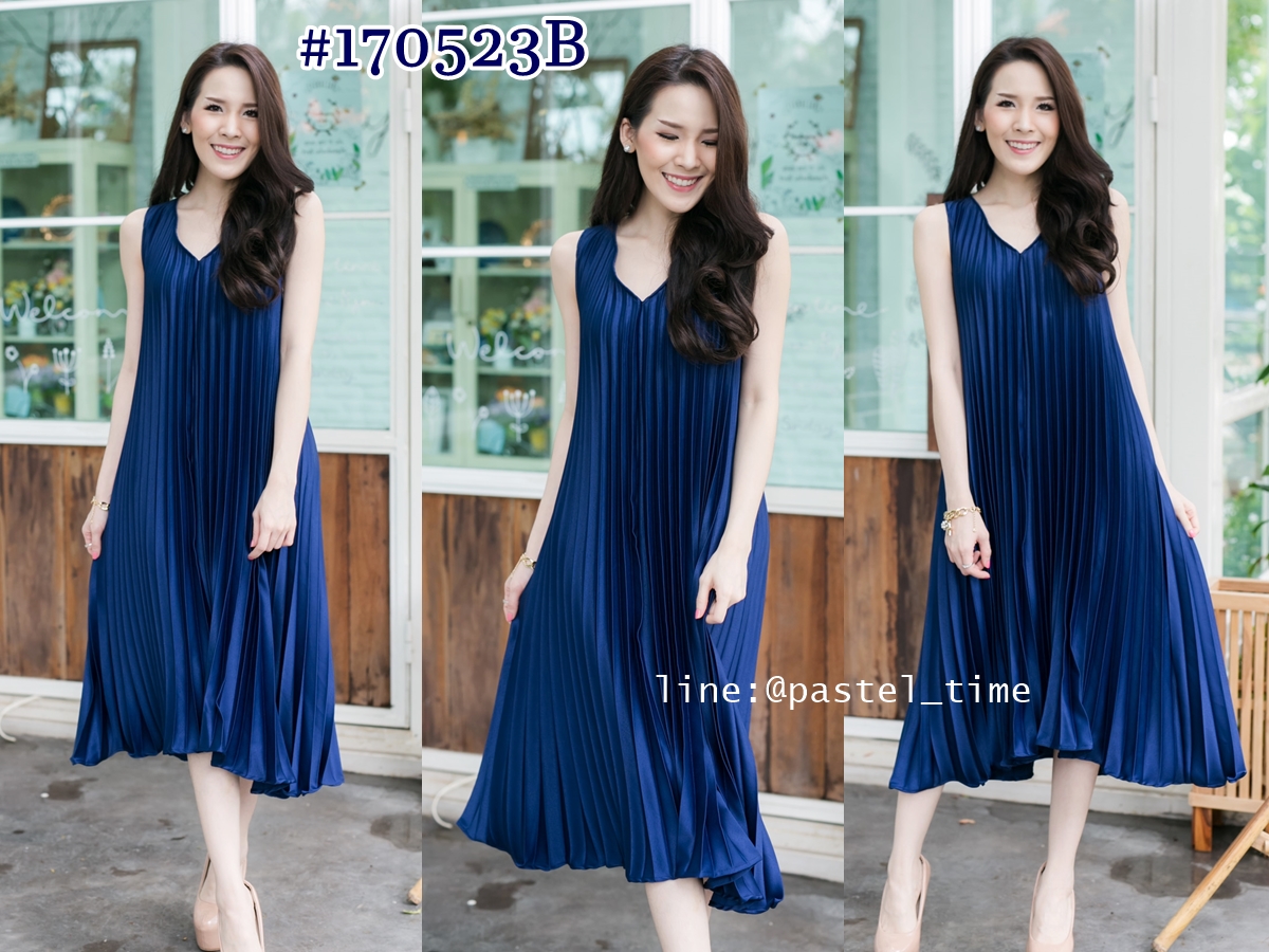 Veronika Pleat Dress – Navy สีกรม