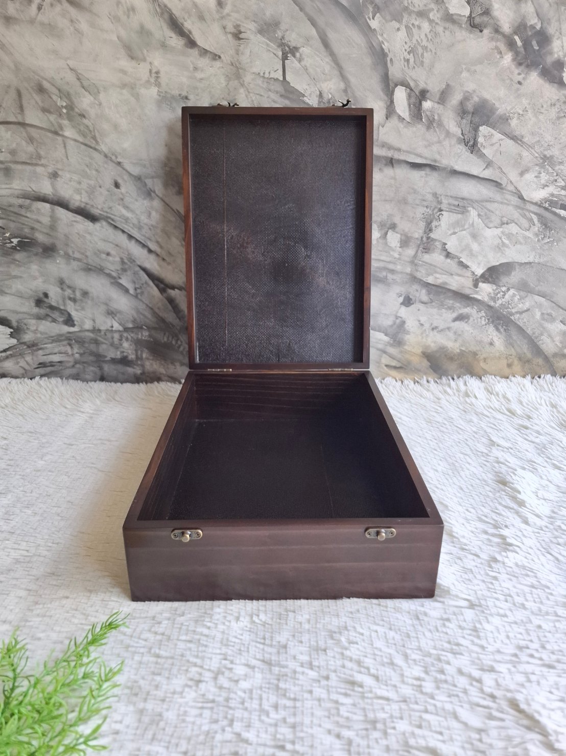 กล่องไม้สนแบบฝาล็อค