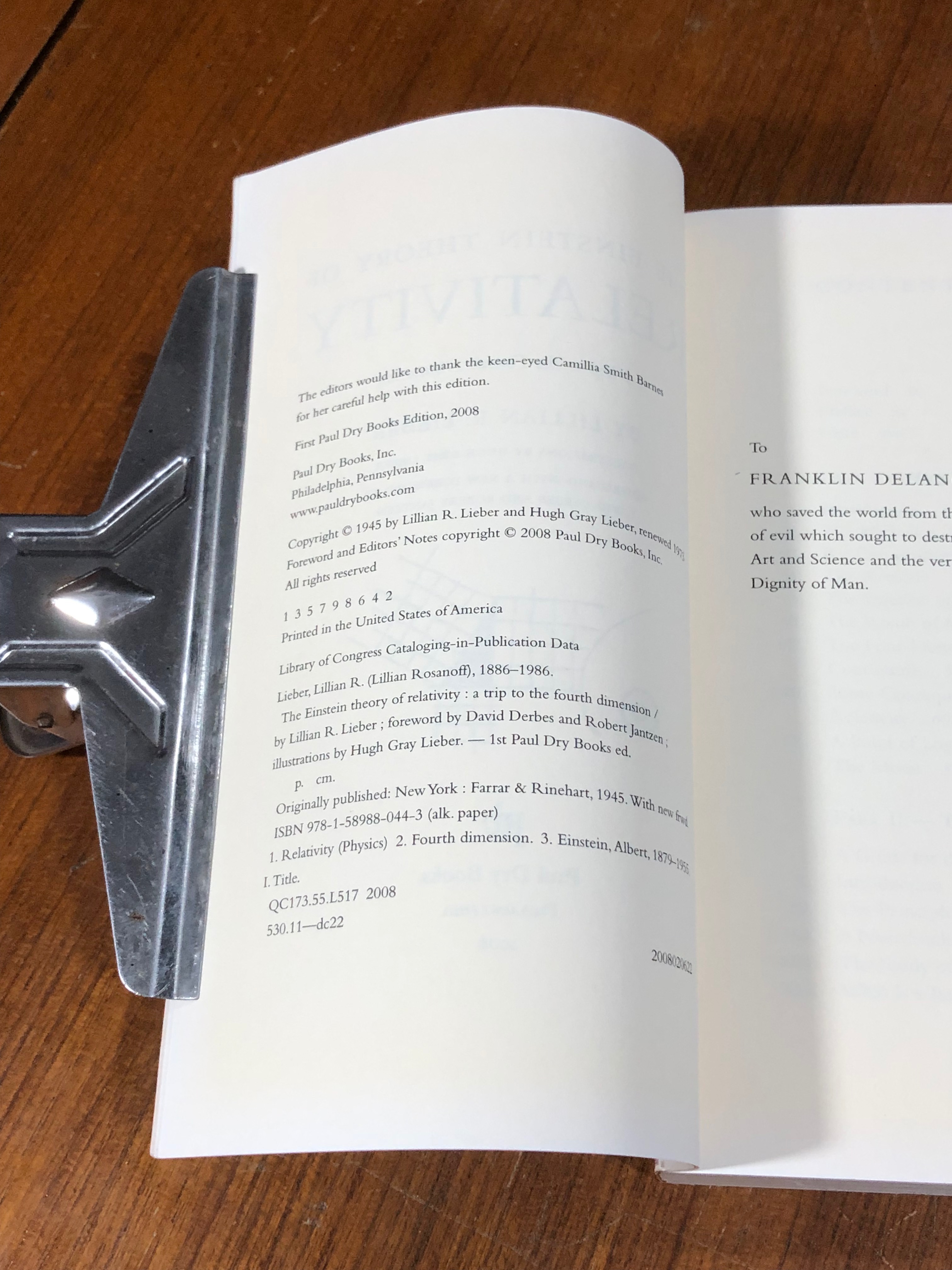 THE EINSTEIN THEORY OF RELATIVITY / LILLIAN R. LIEBER