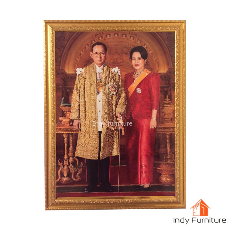 กรอบรูป รัชกาลที่9 และ สมเด็จพระนางเจ้าสิริกิติ์ พระบรมราชินีนาถ ขนาด 46x59 ซม.