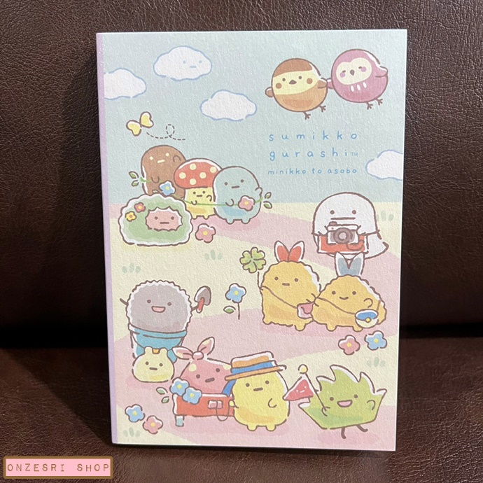 สมุดเล่มเล็ก Sumikko Gurashi Minikko to Asobo แบบสีฟ้า ขนาด 14.8 x 10.5 x 1.3 ซม. มี 4 ลาย รวม 120 แผ่น