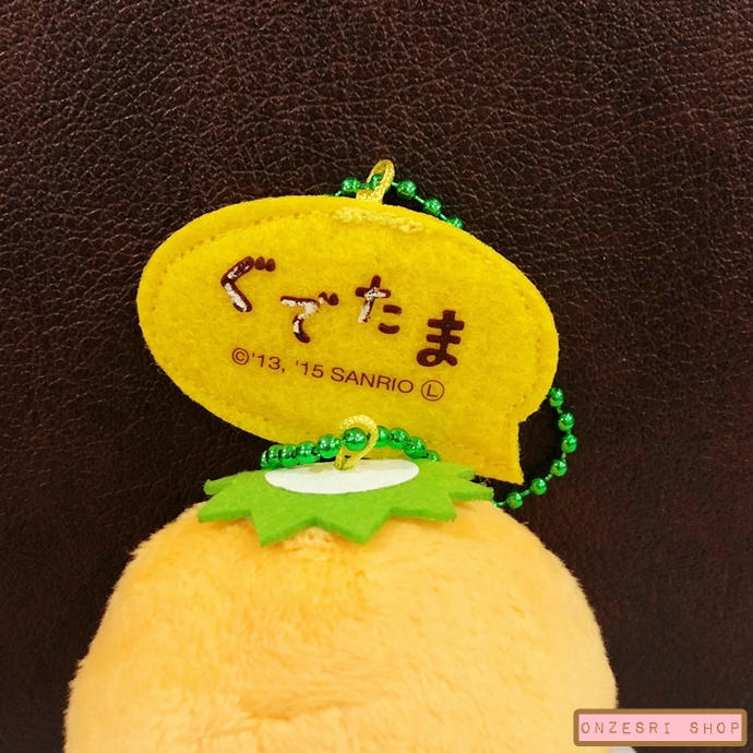 พวงกุญแจ Gudetama (Limited) ตรงตัวสูงประมาณ 10 ซม. (วัดไม่รวมโซ่) แบบพรางตัวเป็นกัปปะ ตรงป้ายชื่อที่เป็นสกรีนมีลอกบ้าง
