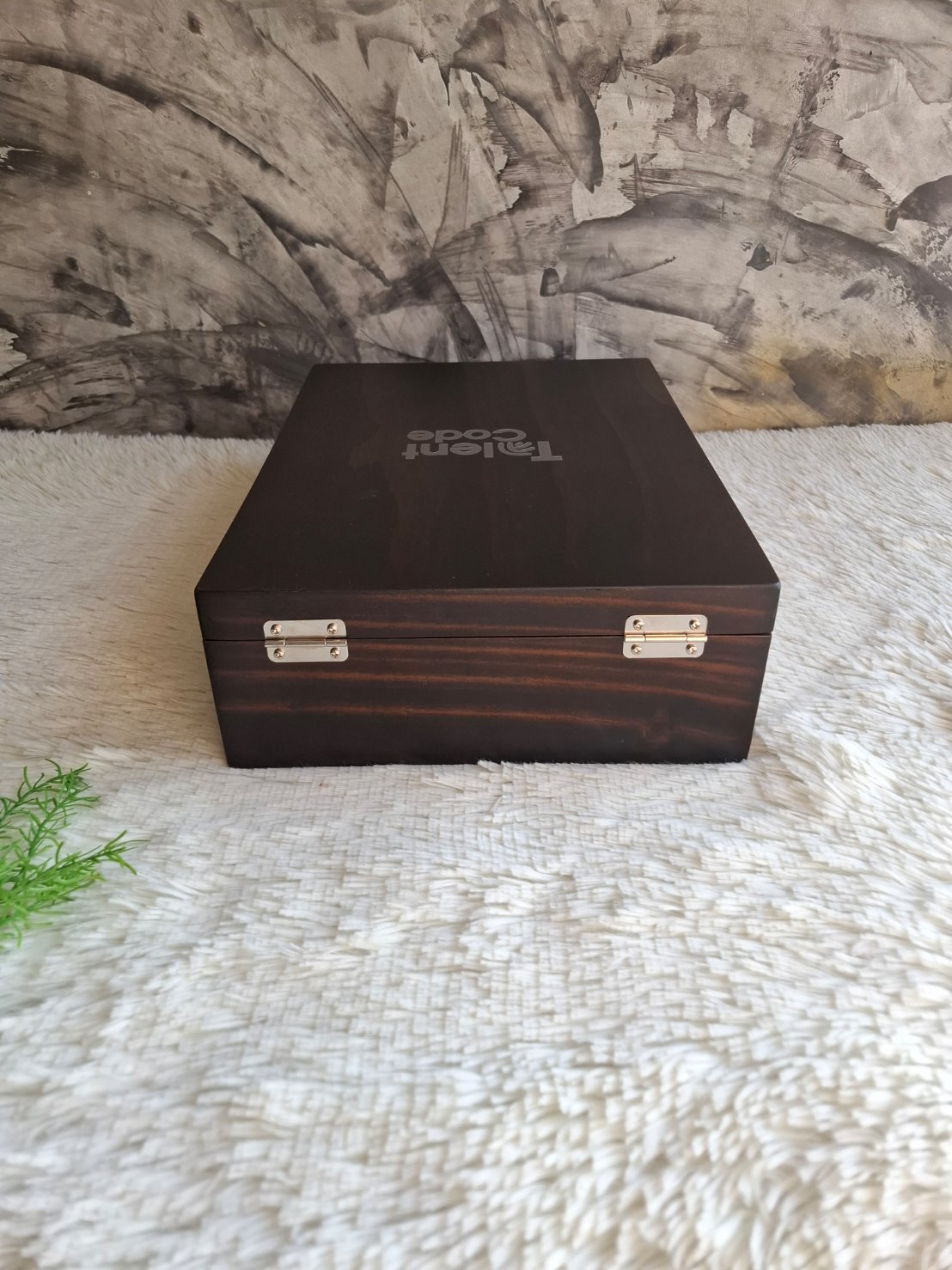 กล่องไม้สนแบบฝาล็อค