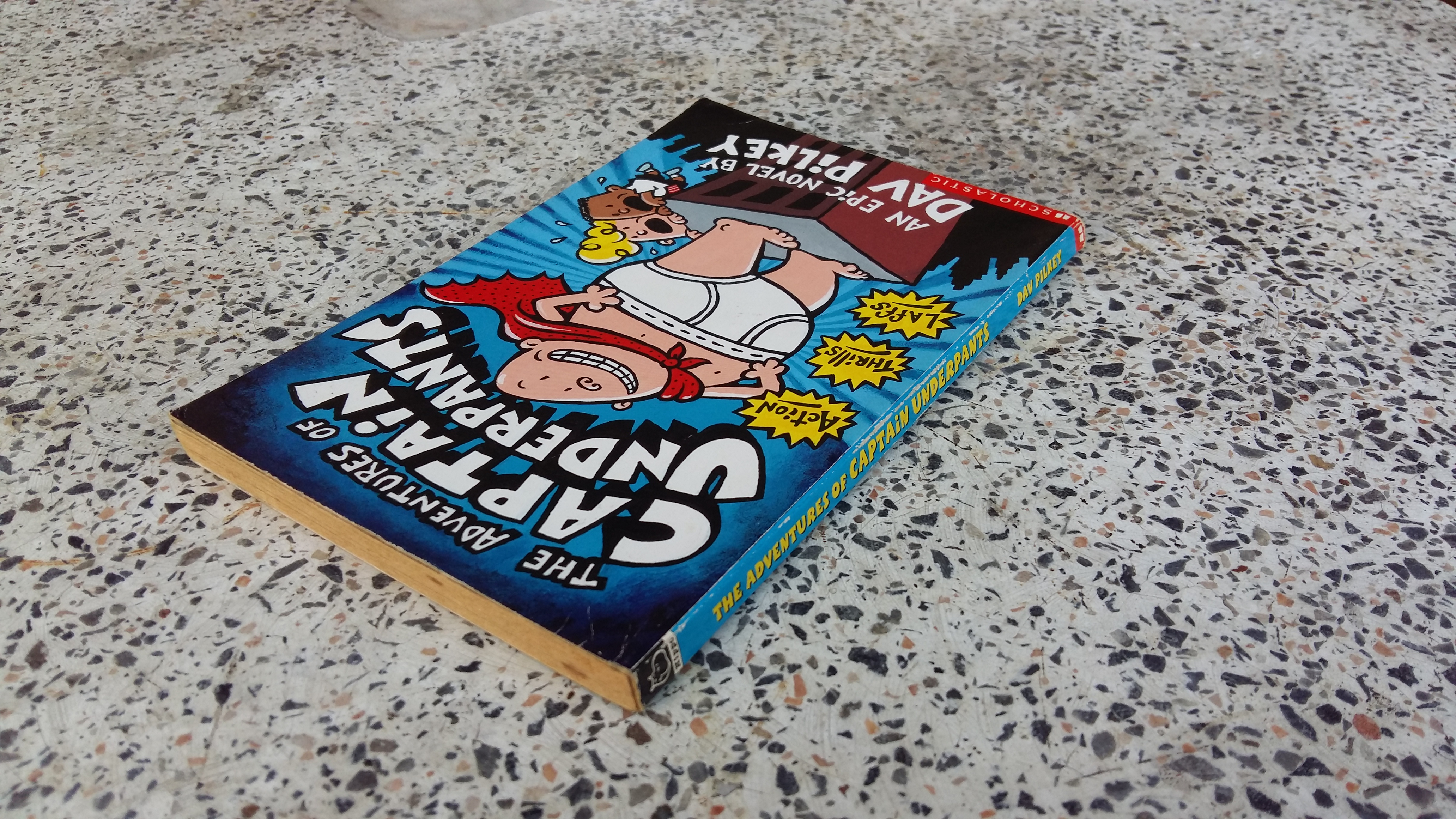 CAPTAIN UNDERPANTS / DAV PILKEY