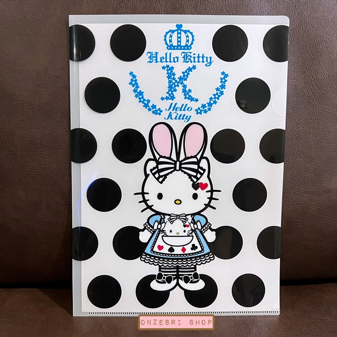 เซ็ตแฟ้ม A4 Hello Kitty x Alice in Wonderland มี 2 แฟ้มในเซ็ต