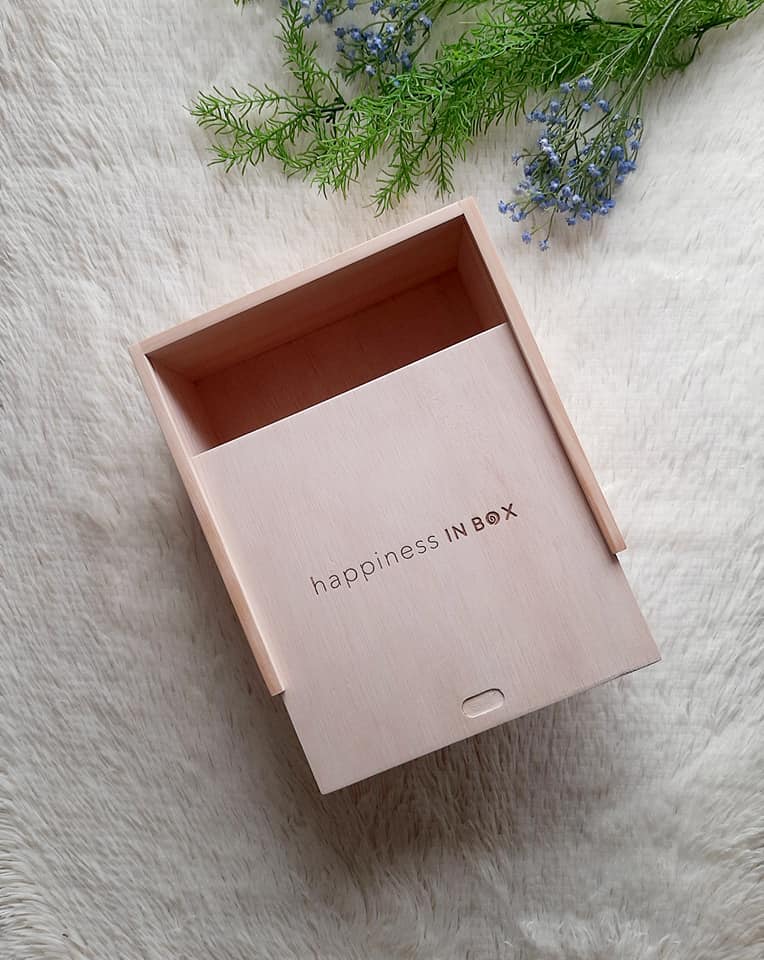 กล่องไม้สนแบบฝาสไลด์