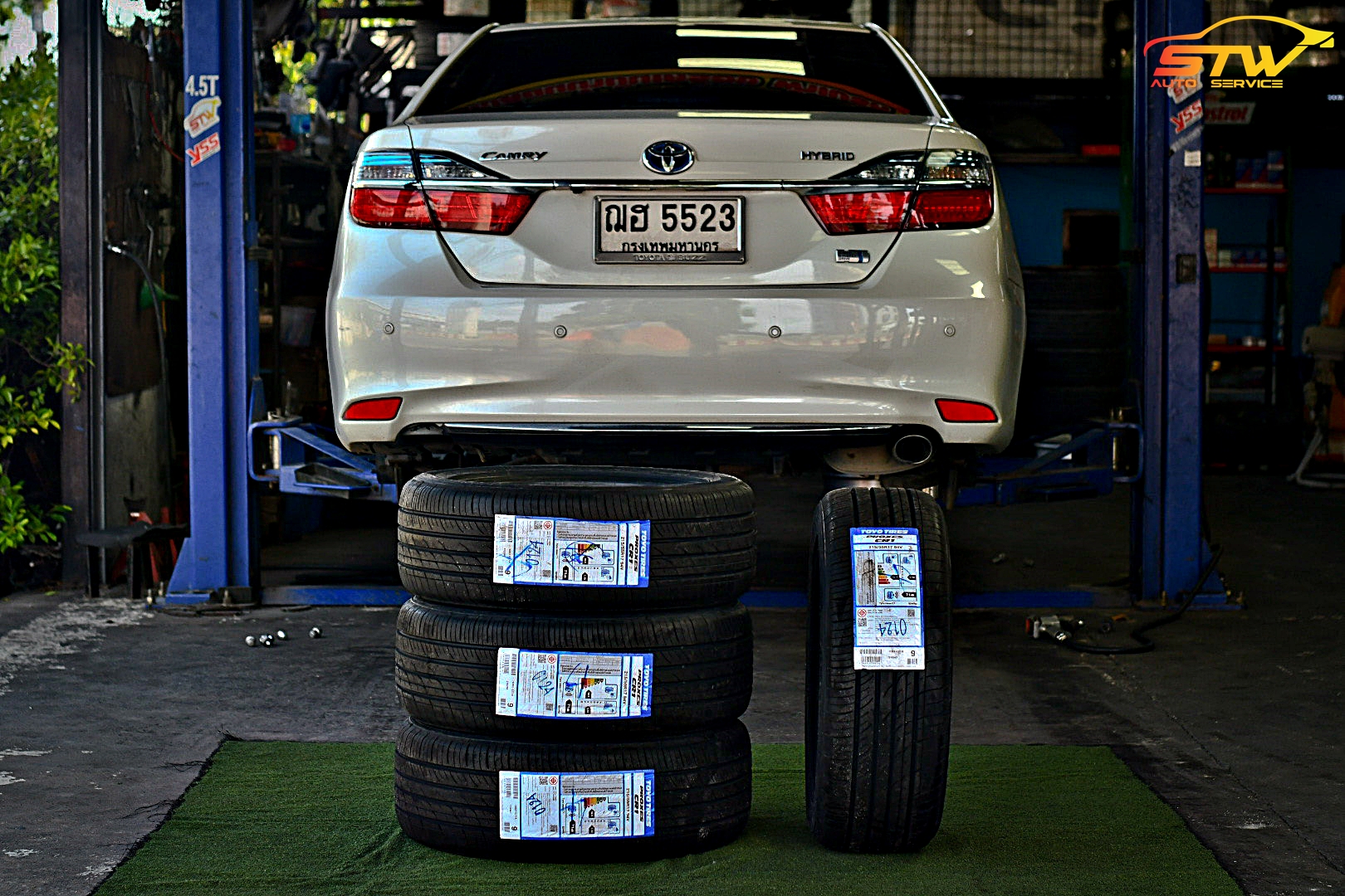 ยาง TOYO PROXES CR1 215/55R17 94V ติดตั้งใส่ TOYOTA CAMRY