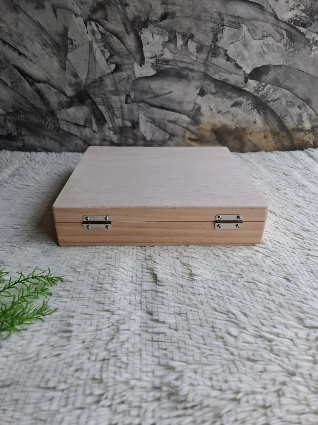 กล่องไม้สนฝาล็อคแบ่งช่อง