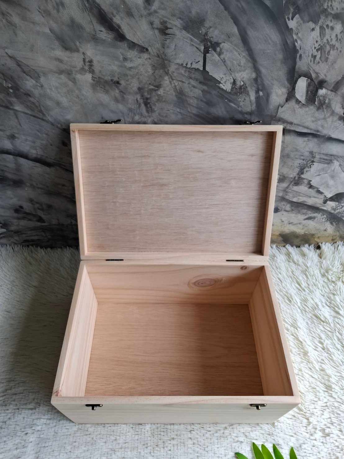 กล่องไม้สนแบบฝาล็อค