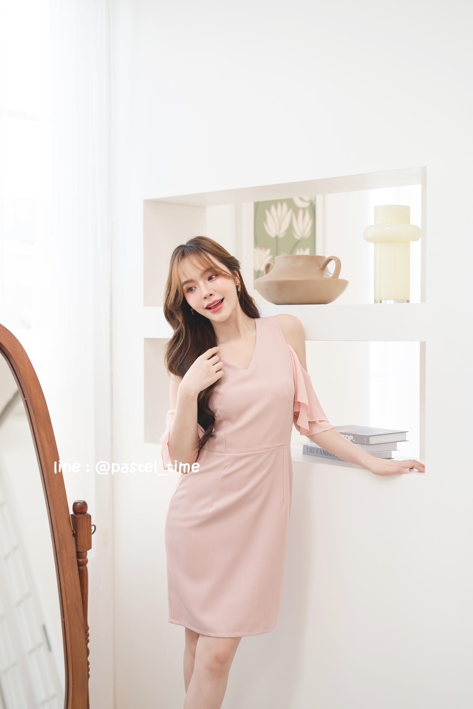Vela off-shoulder dress : สีชมพู