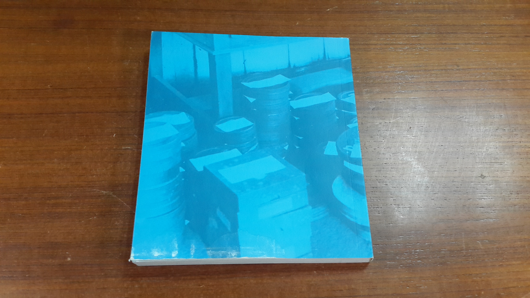 ปูม ๒๕ ปี หอภาพยนตร์แห่งชาติ (๒๕๒๗ - ๒๕๕๒) (มีรอยโดนน้ำ)