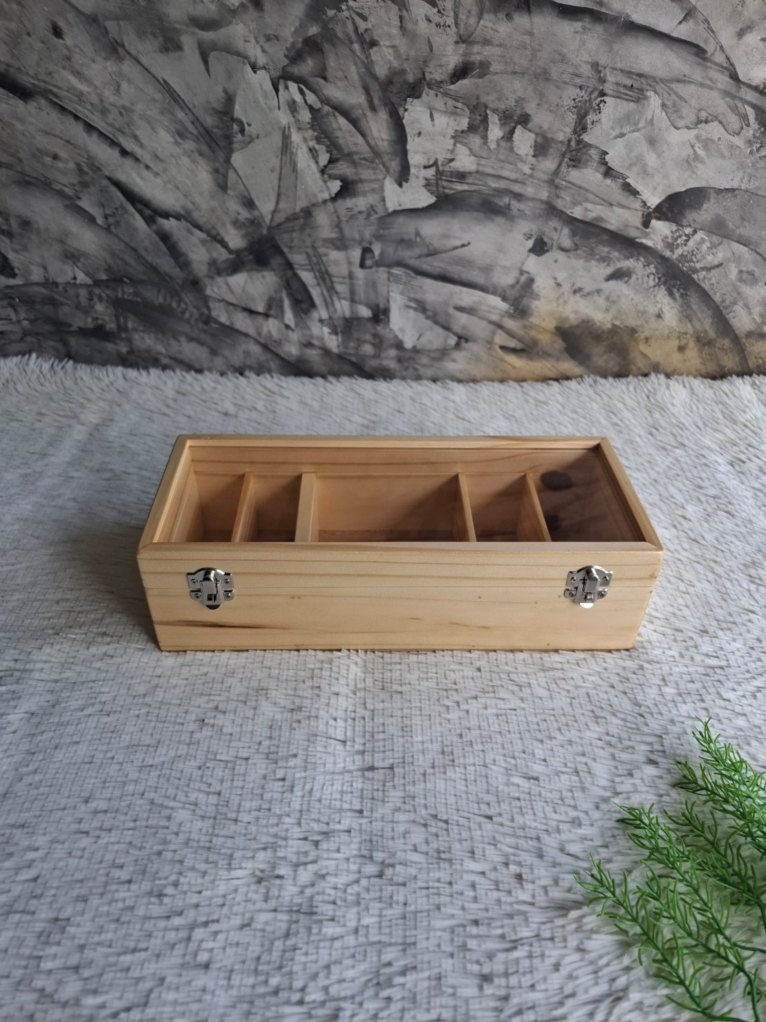 กล่องไม้ฝาอะคริลิคใส