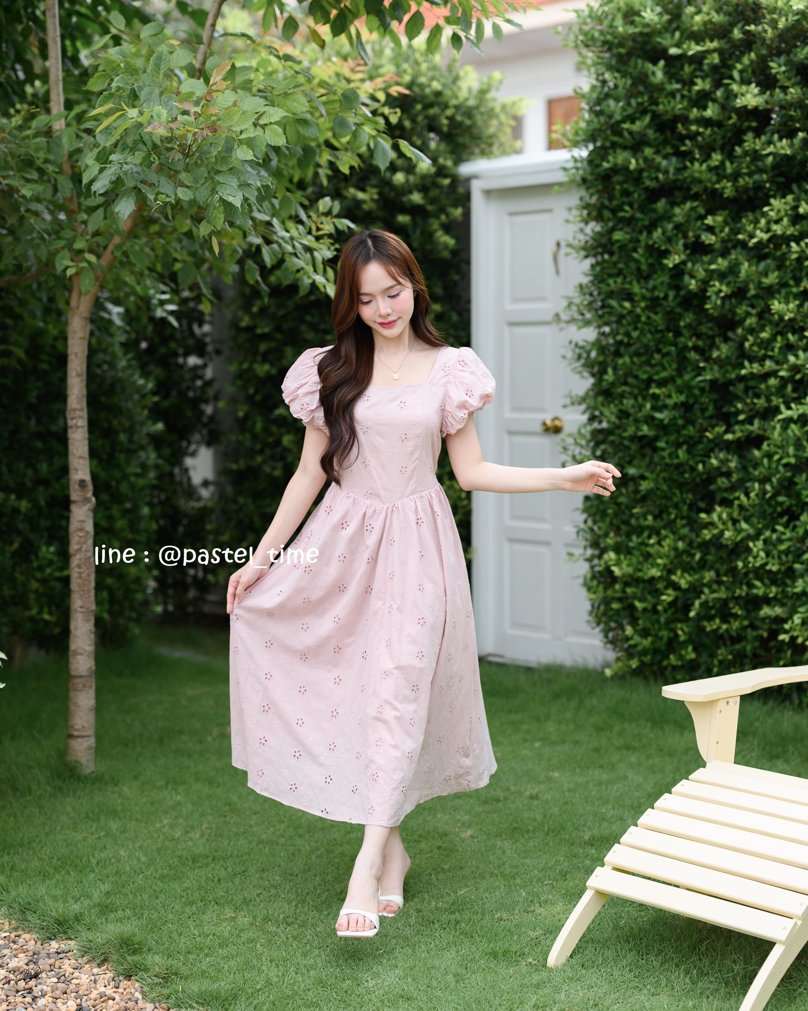 Princess Lace Midi Dress : สีชมพู