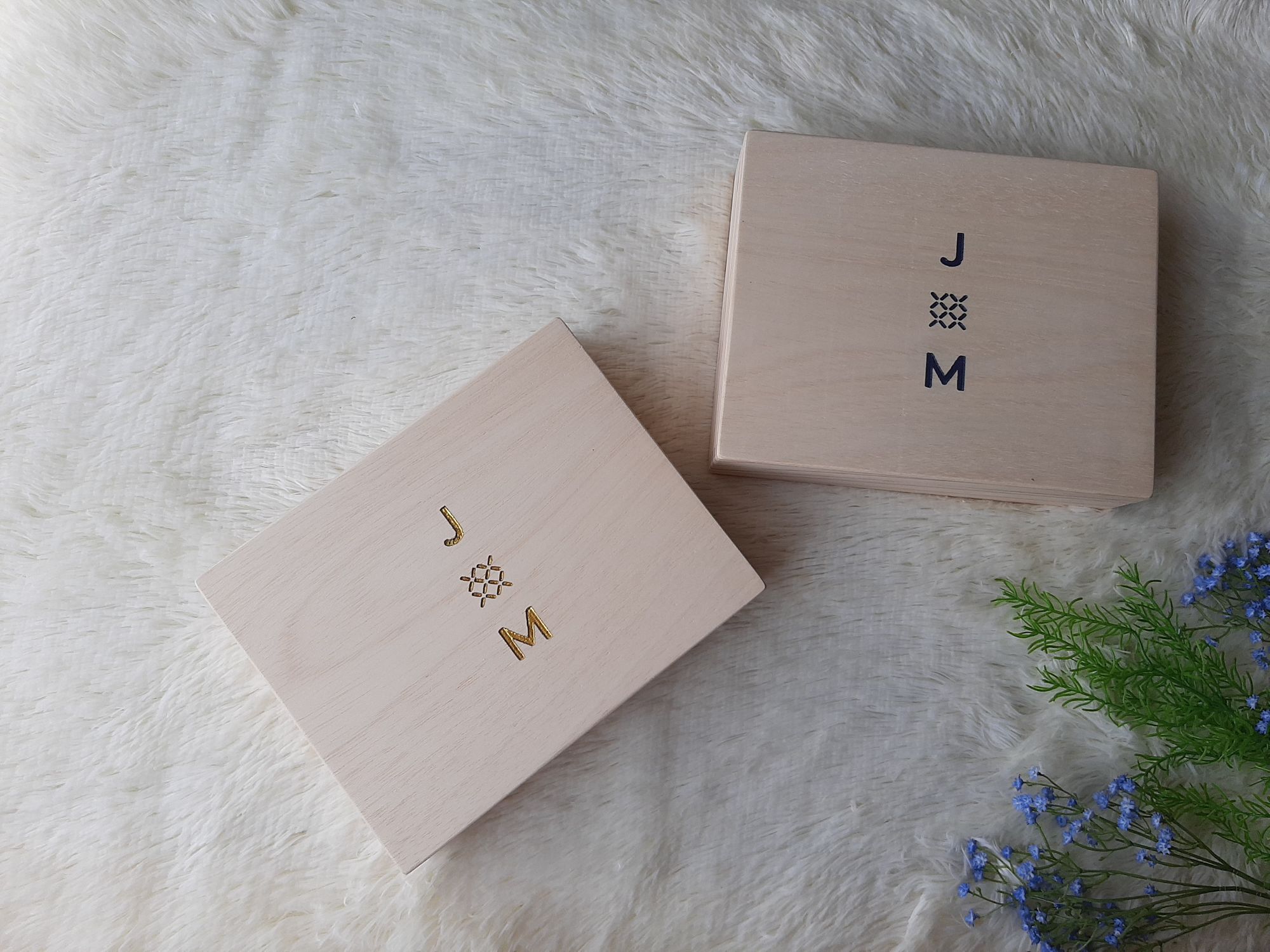 กล่องไม้ ฝาครอบ