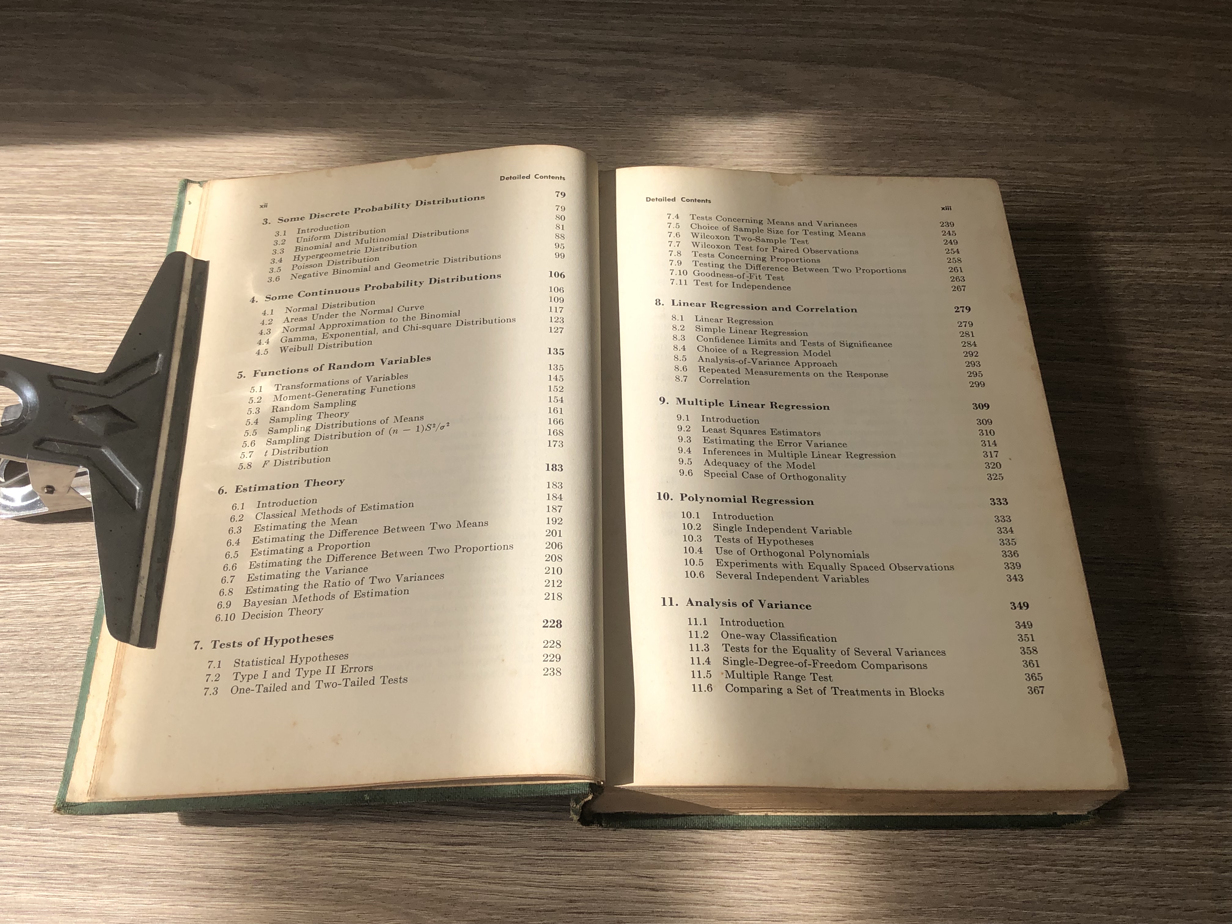 Probability and Statistics for Engineers and Scientists by Walpole