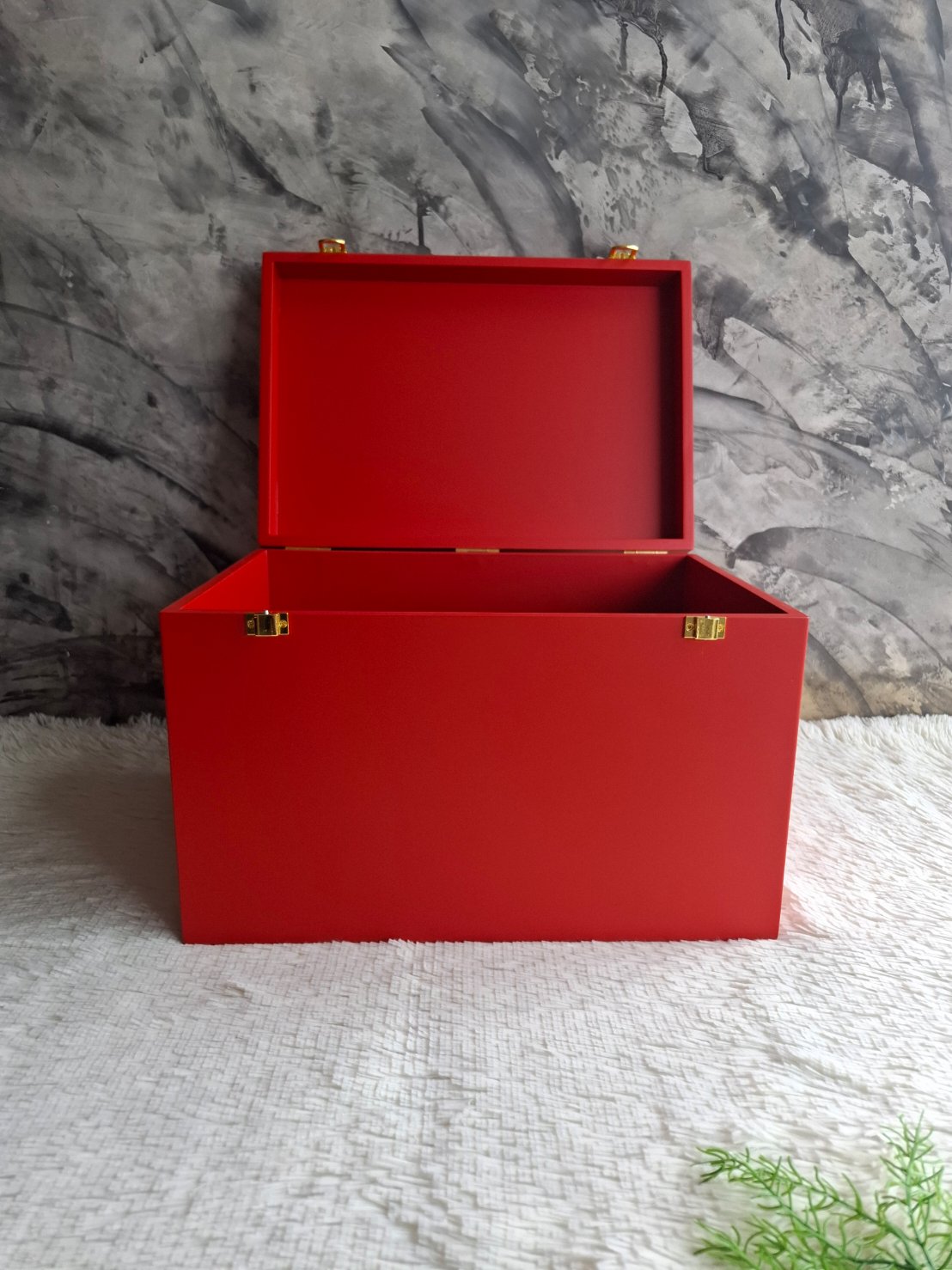 กล่องไม้ใส่งานโมเดลตุ๊กตา