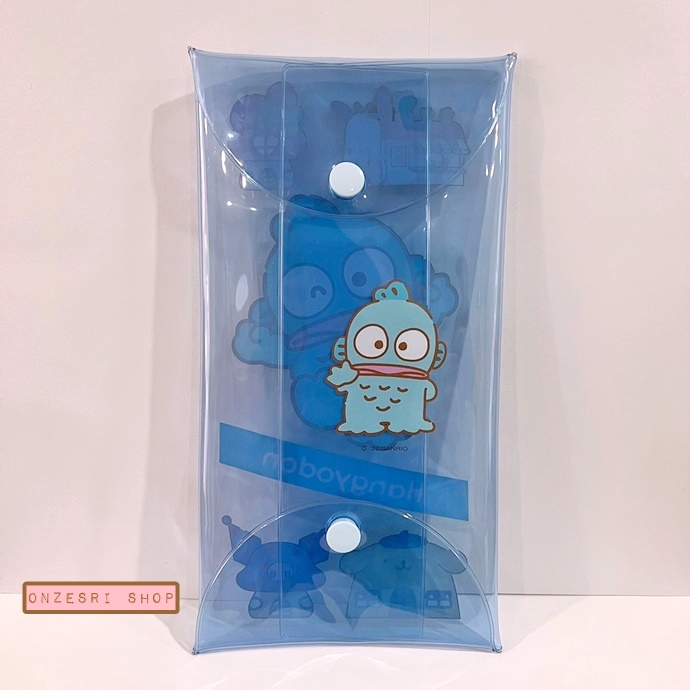 กระเป๋า Sanrio Clear Pen Pouch แบบ Hangyodon สีฟ้า ขนาด 10.8 x 21.5 ซม. เป็นพลาสติกแข็ง มีกระดุมปิดเปิด ใส่เครื่องเขียนได้