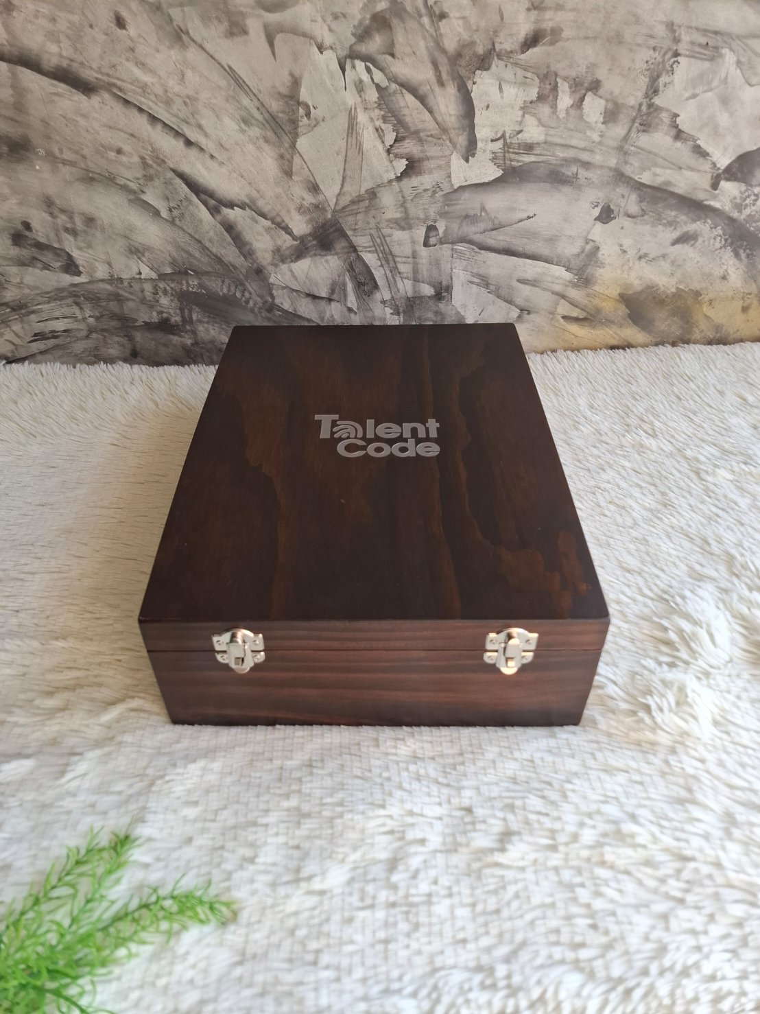 กล่องไม้สนแบบฝาล็อค