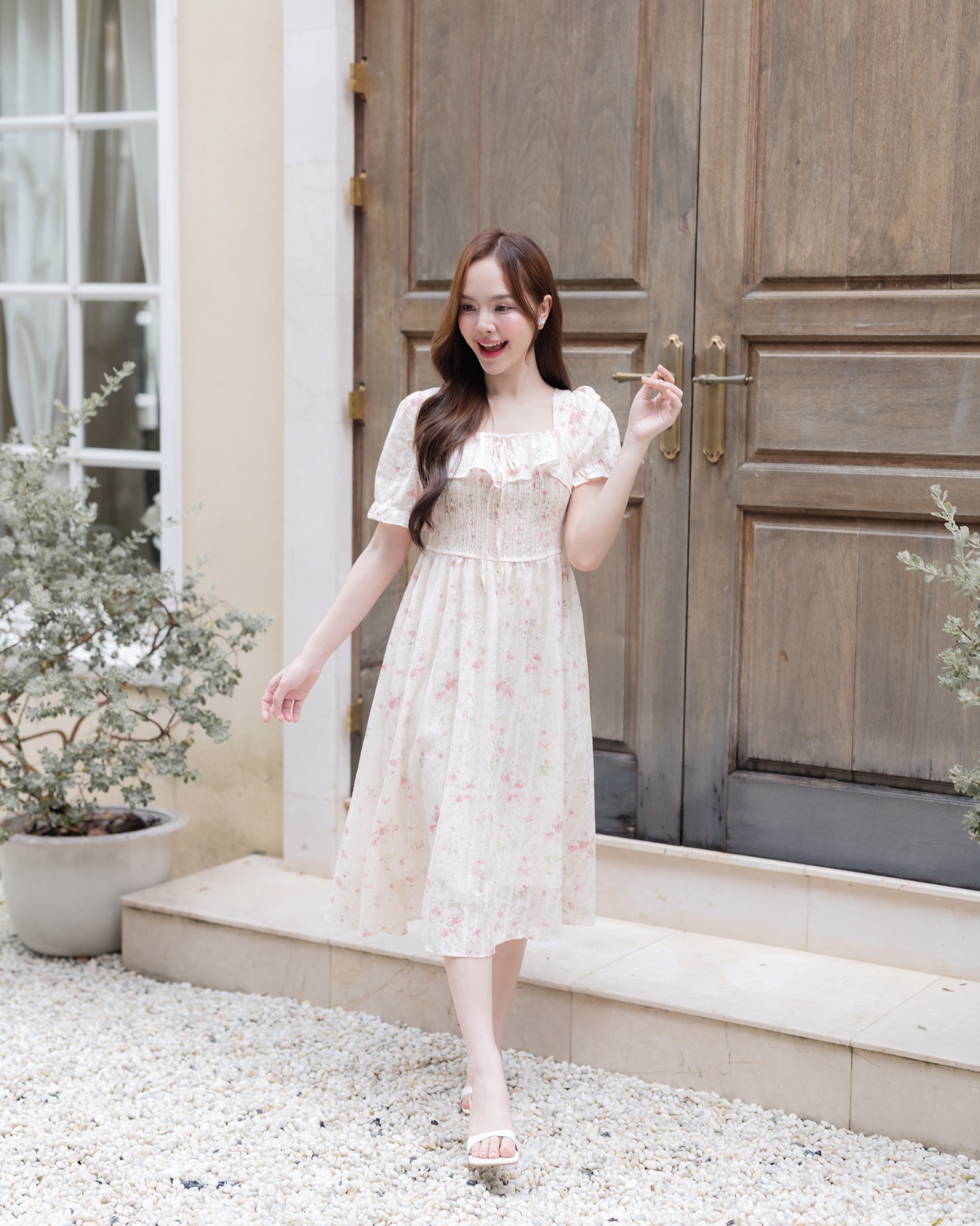 Florence Vintage Dress : ลายดอกไม้สีชมพู