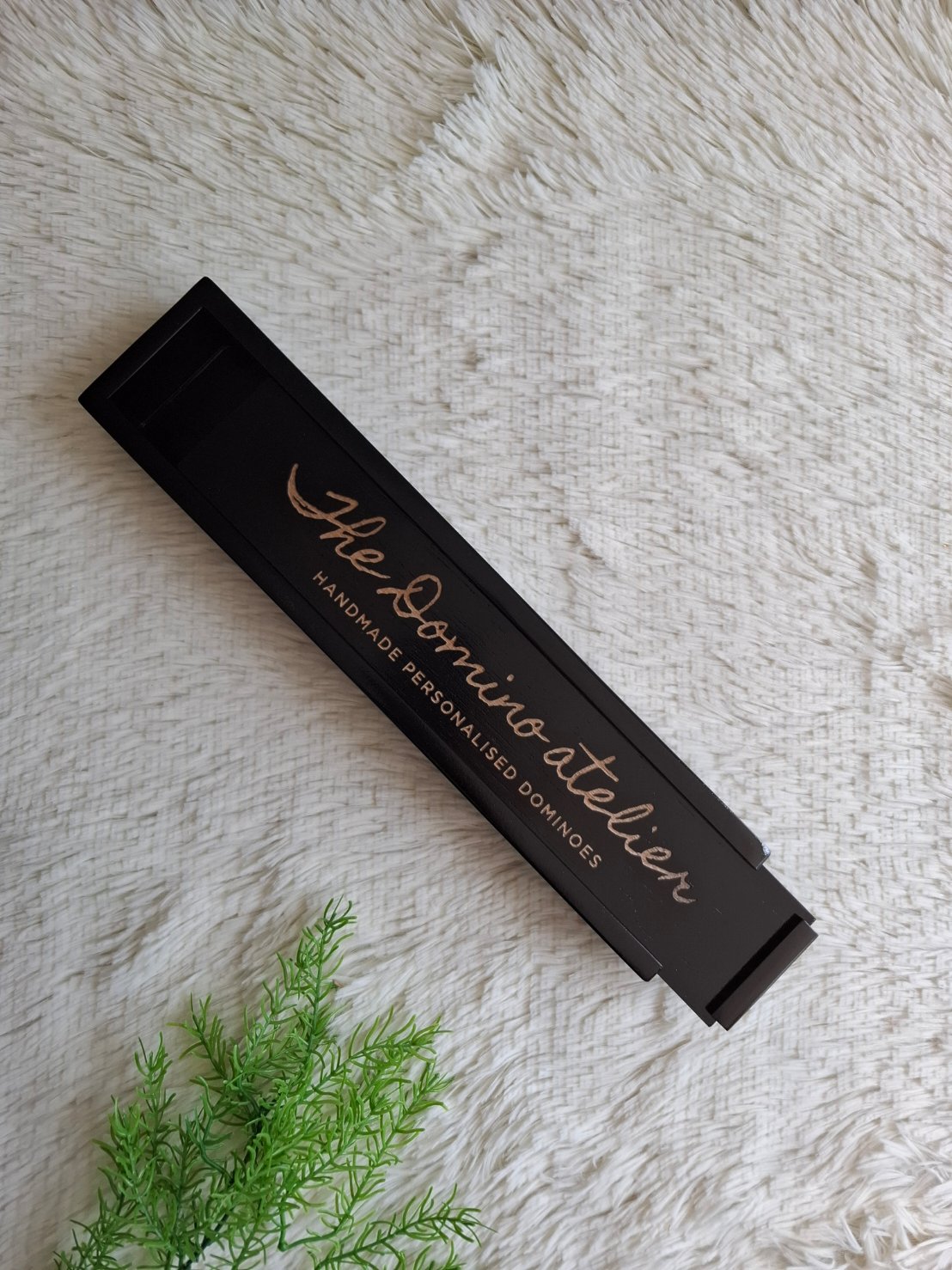 กล่องไม้ฝาสไลด์สีดำเงา