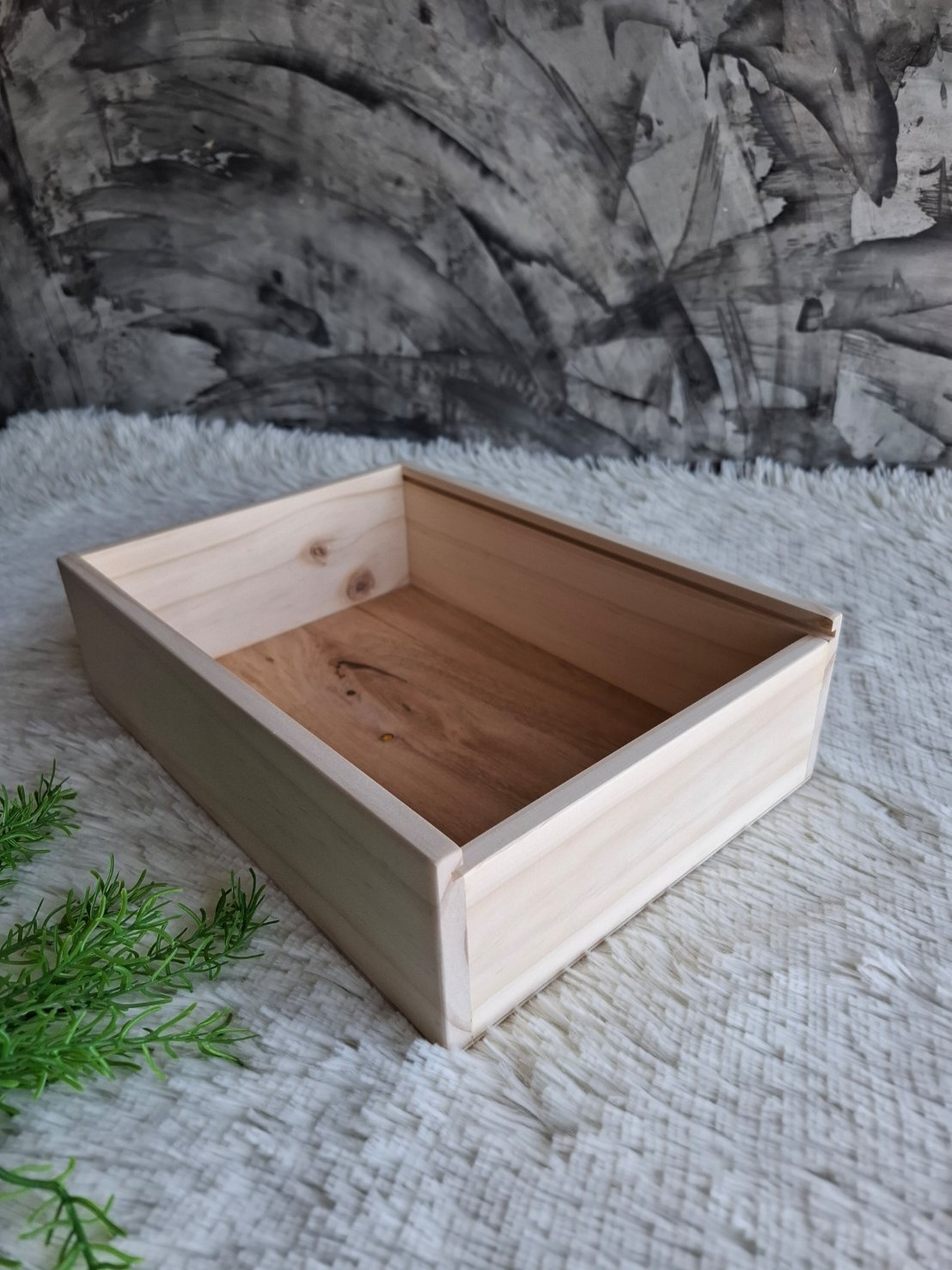 กล่องไม้สนฝาสไลด์