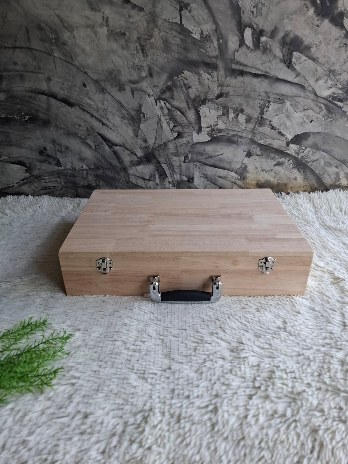 กระเป๋ากล่องไม้