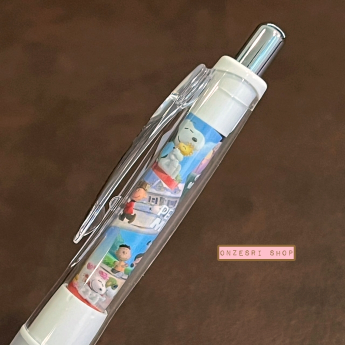 ดินสอกดเขย่าไส้ Dr.Grip I Love Snoopy Peanuts Movie ลาย Collage ที่จับสีดำ หัว 0.5