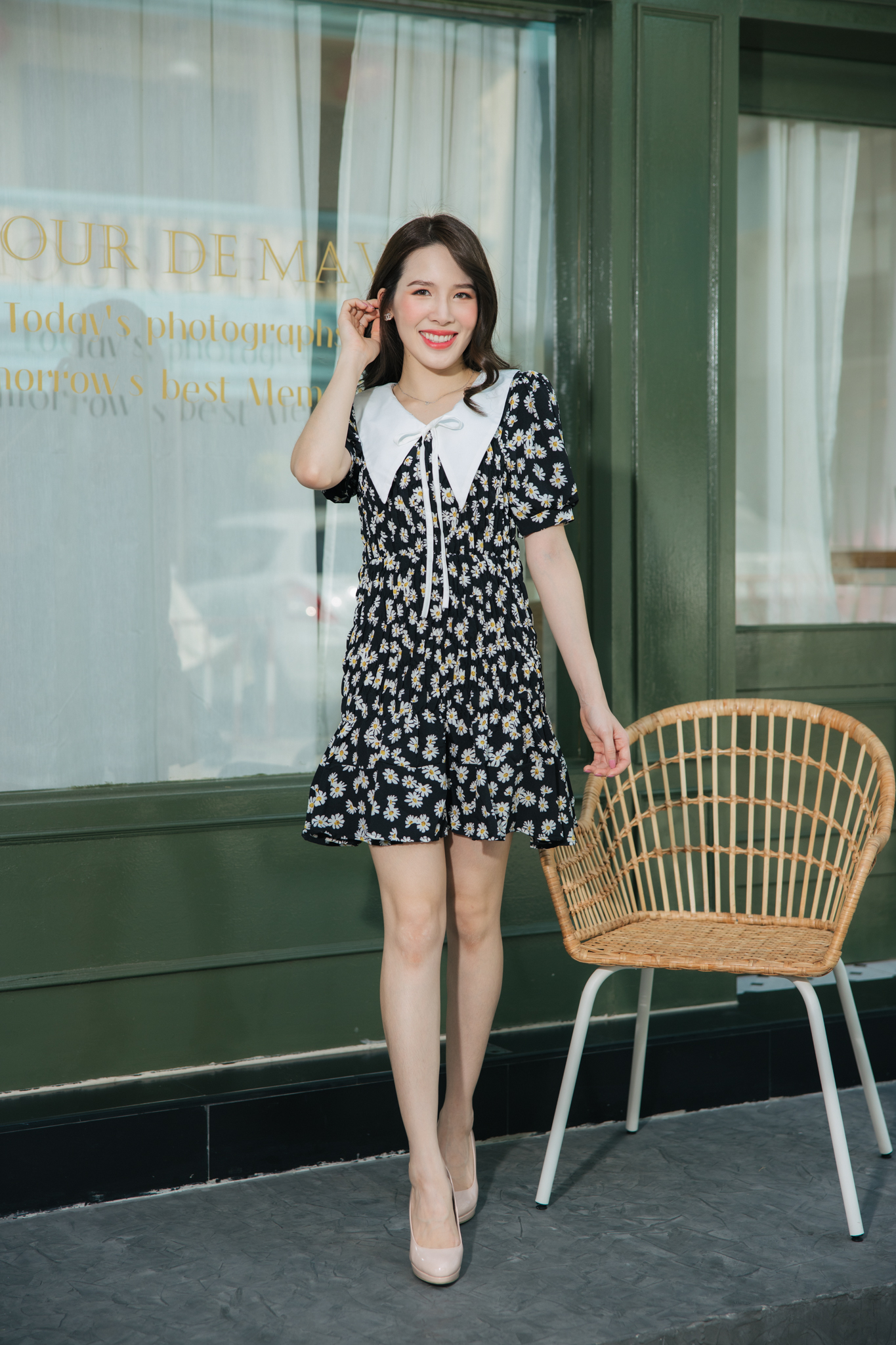 Daisy smock dress เดรสสม็อคลายดอกไม้
