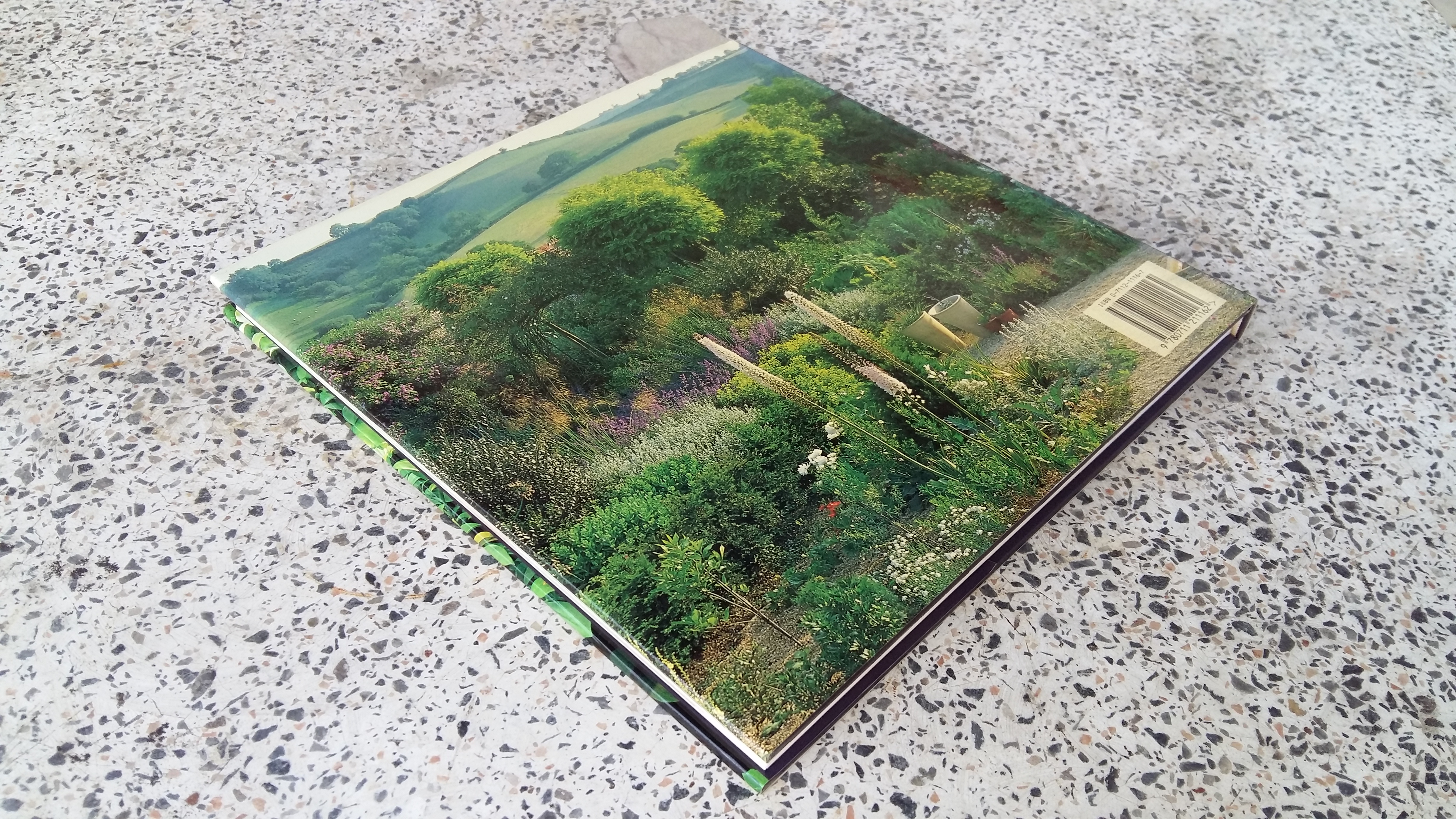 PENELOPE HOBHOUSE S / GARDEN DESIGNS