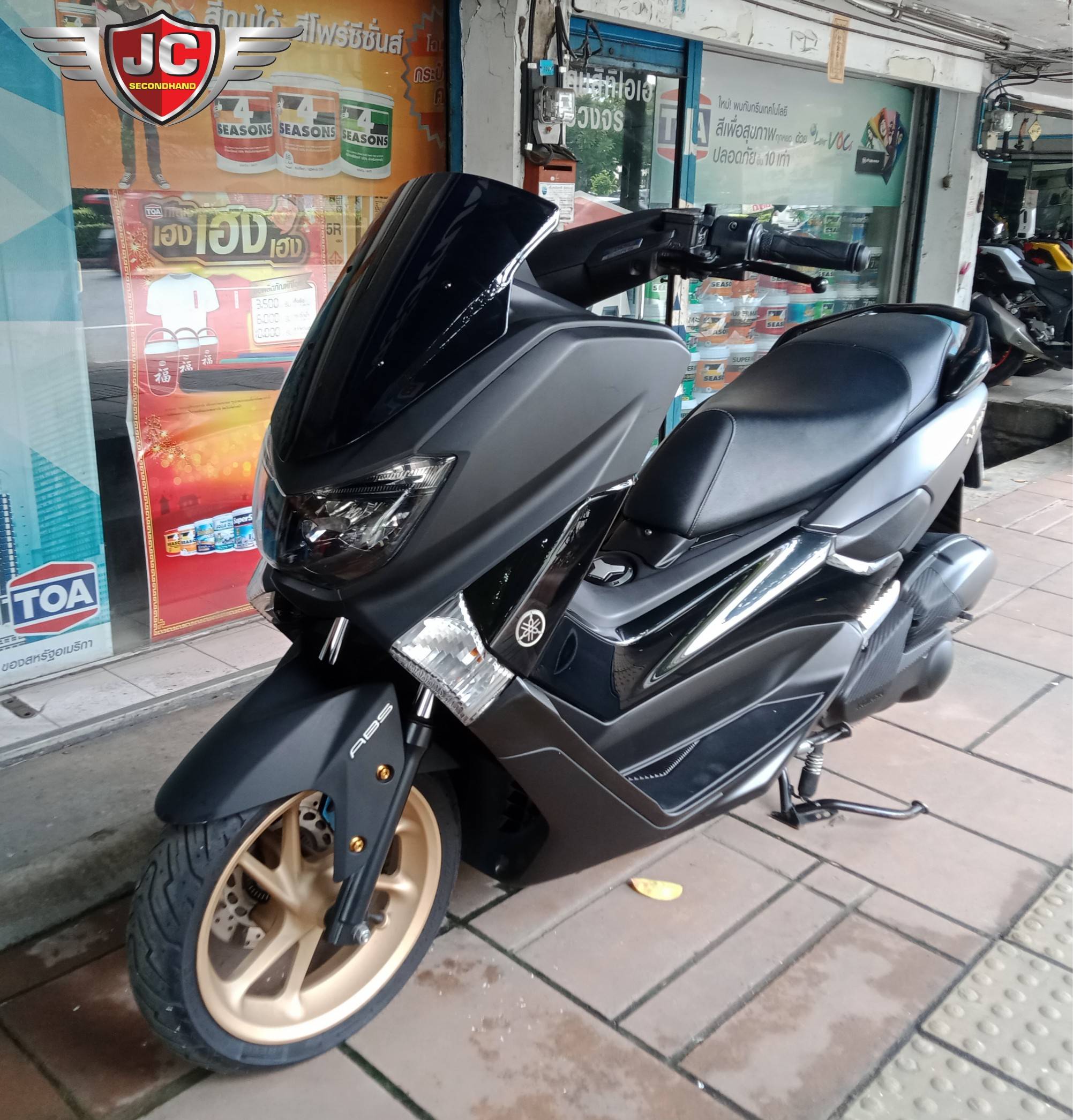 😘 รถบ้านมือเดียว นะจ๊ะ YAMAHA(hand pointing right) N-MAX155 จดทะเบียนกลางปี 62 เครื่องเดิมๆขี่นิ่มๆ ศูนย์ตรงเป๊ะ ชุดสีแท้ทั้งคัน มีเพียงรอยแมวข่วน