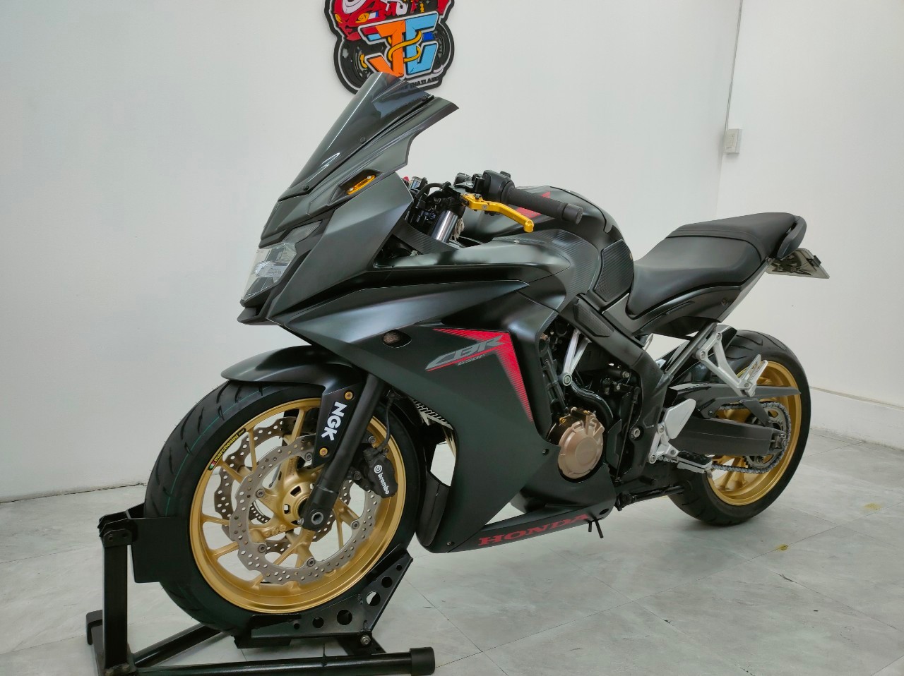 ดำ ดุๆ มาใหม่อีกลำ HONDA CBR650F รถปลายปี 2017 ทรงดีวิ่งน้อยจ้า