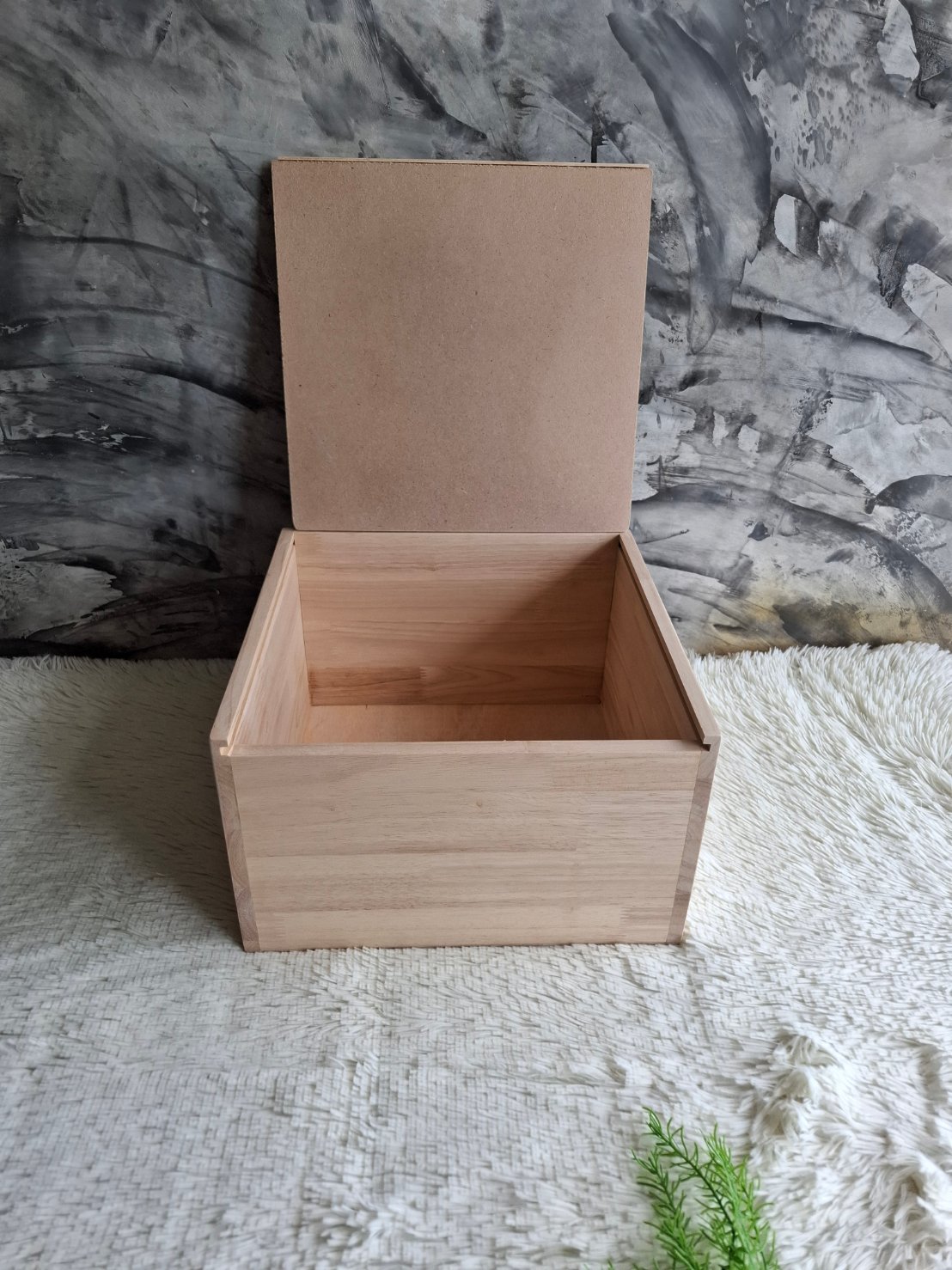 กล่องไม้ฝาสไลด์