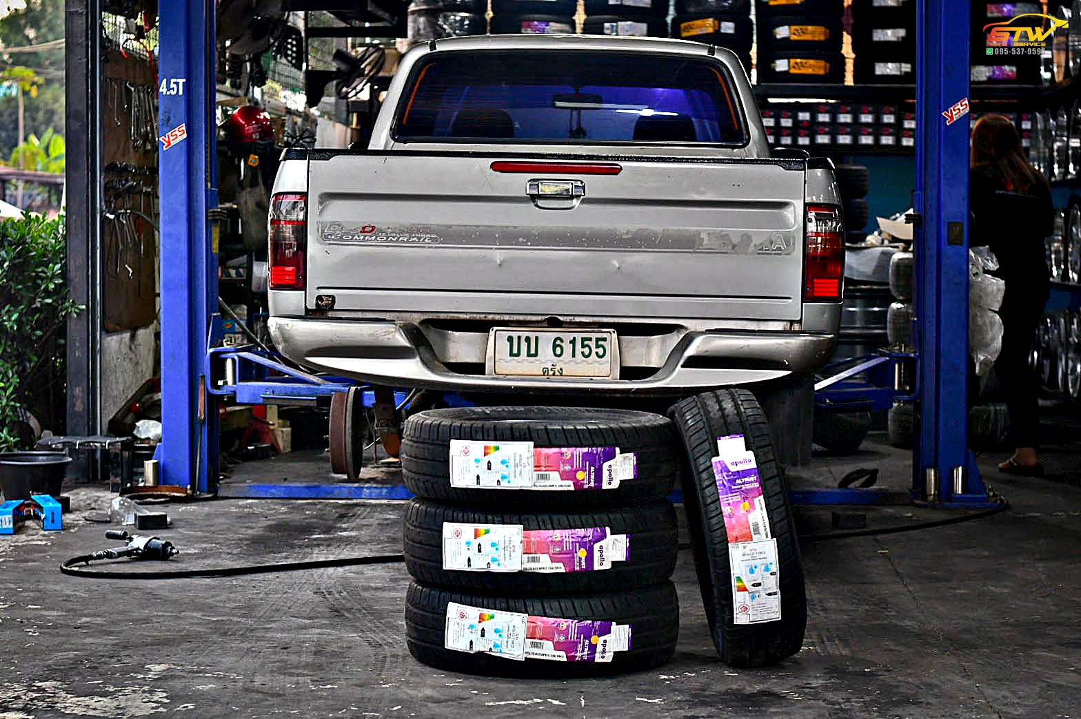ยางใหม่ APOLLO Altrust LT 205/70R15 9PR 106/104S