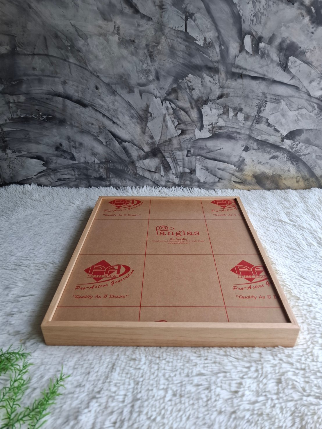 กล่องไม้ฝาสไลด์อะคริลิคใส