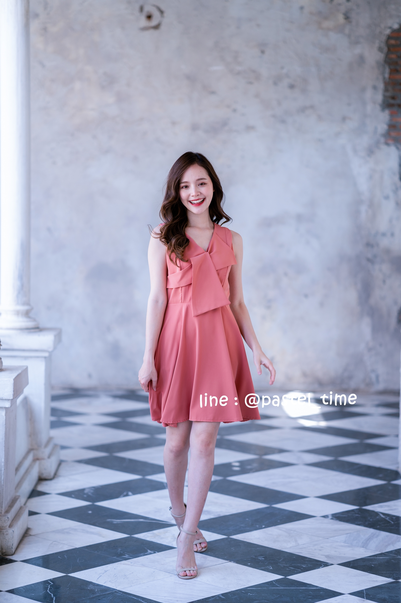 Sun Kiss Dress เดรสสีปูน